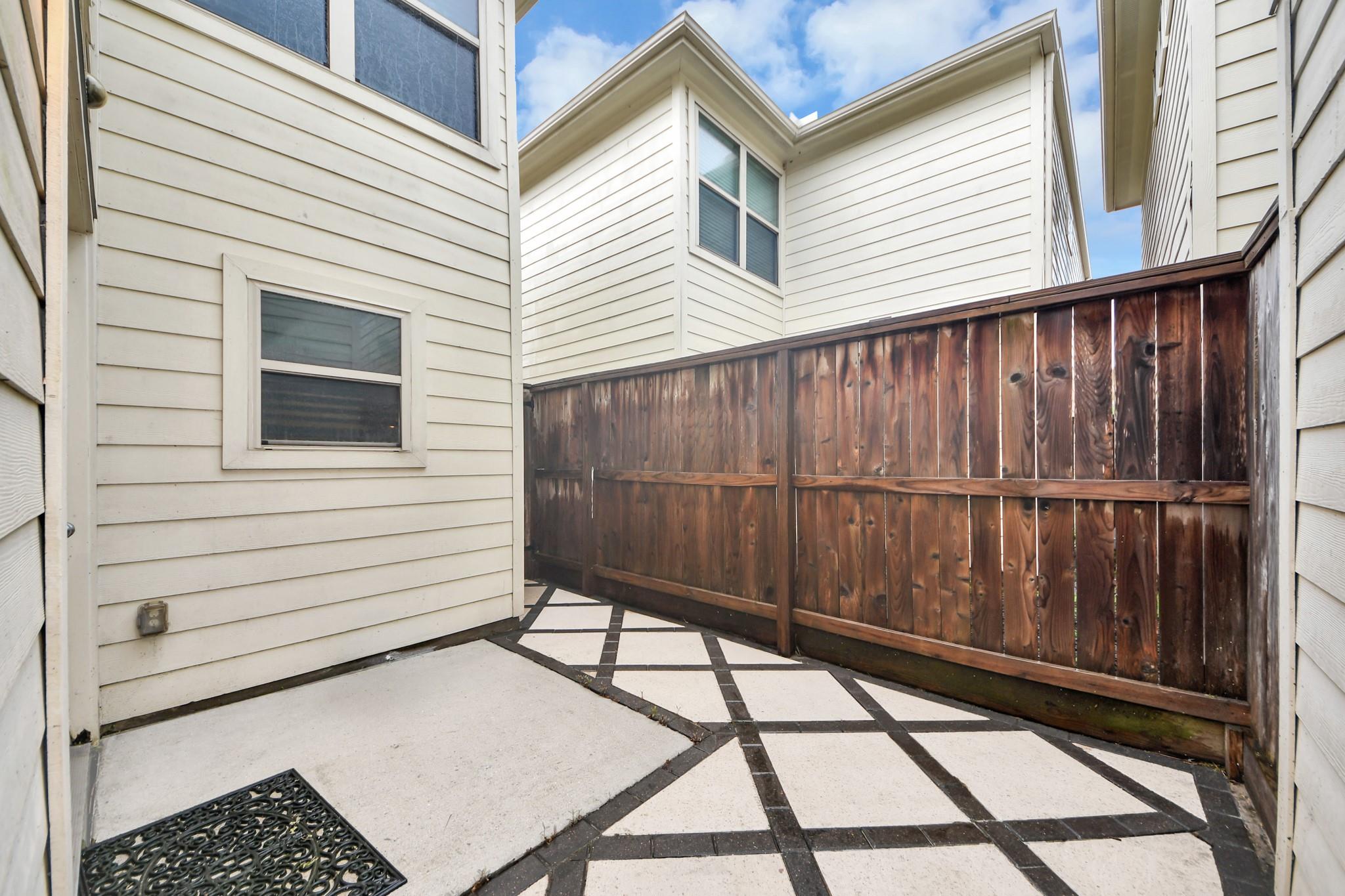 5951 South Loop E # 44