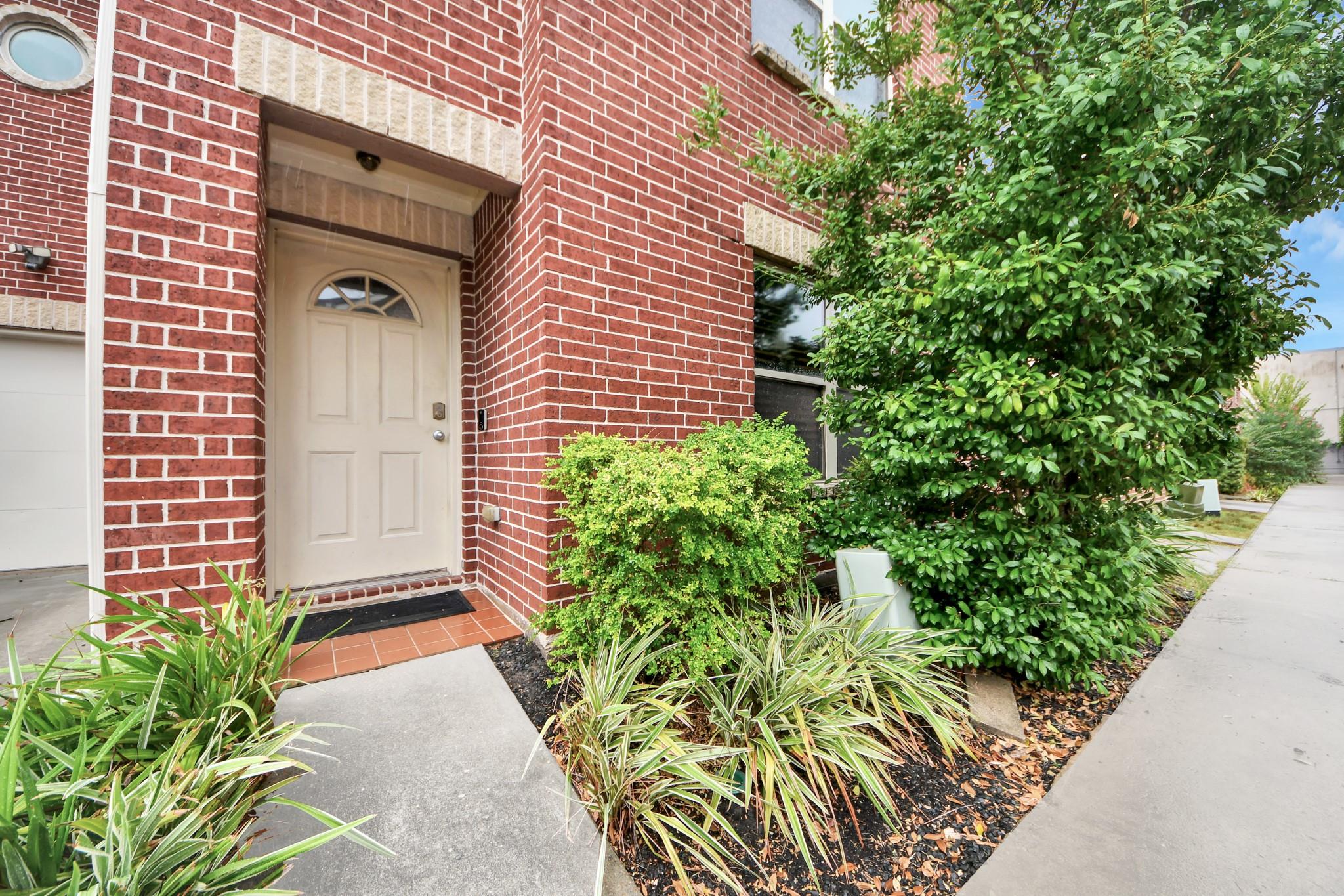 5951 South Loop E # 44