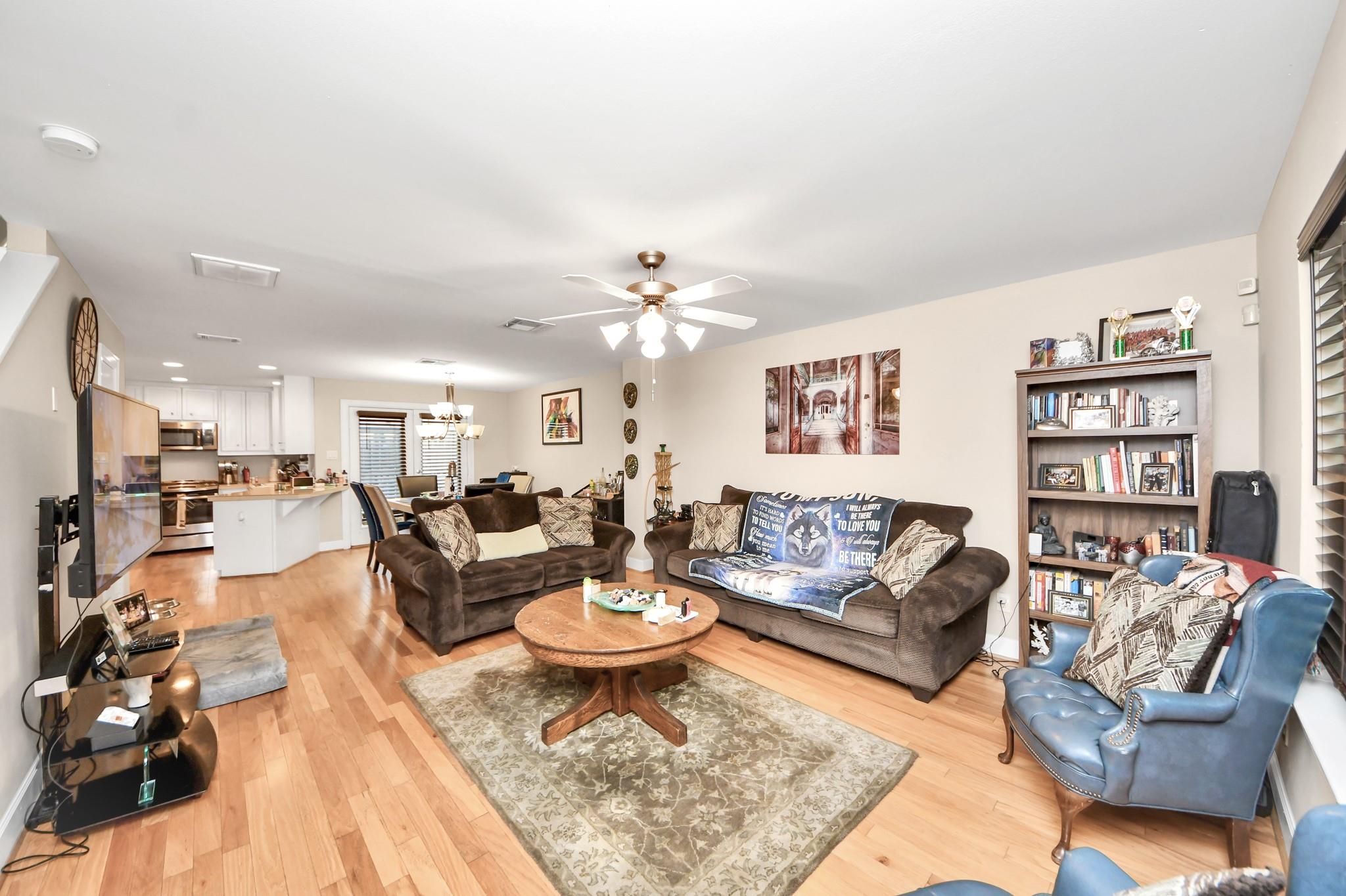 5951 South Loop E # 44
