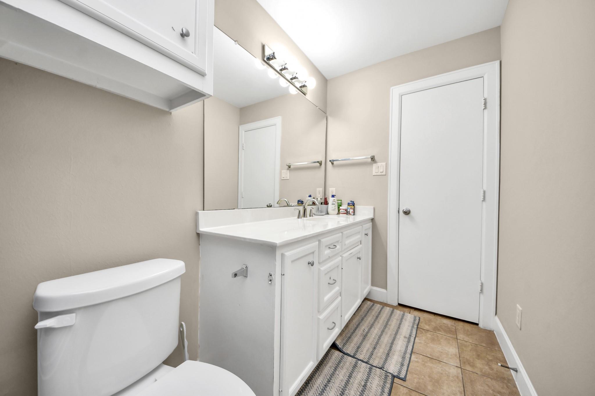 5951 South Loop E # 44