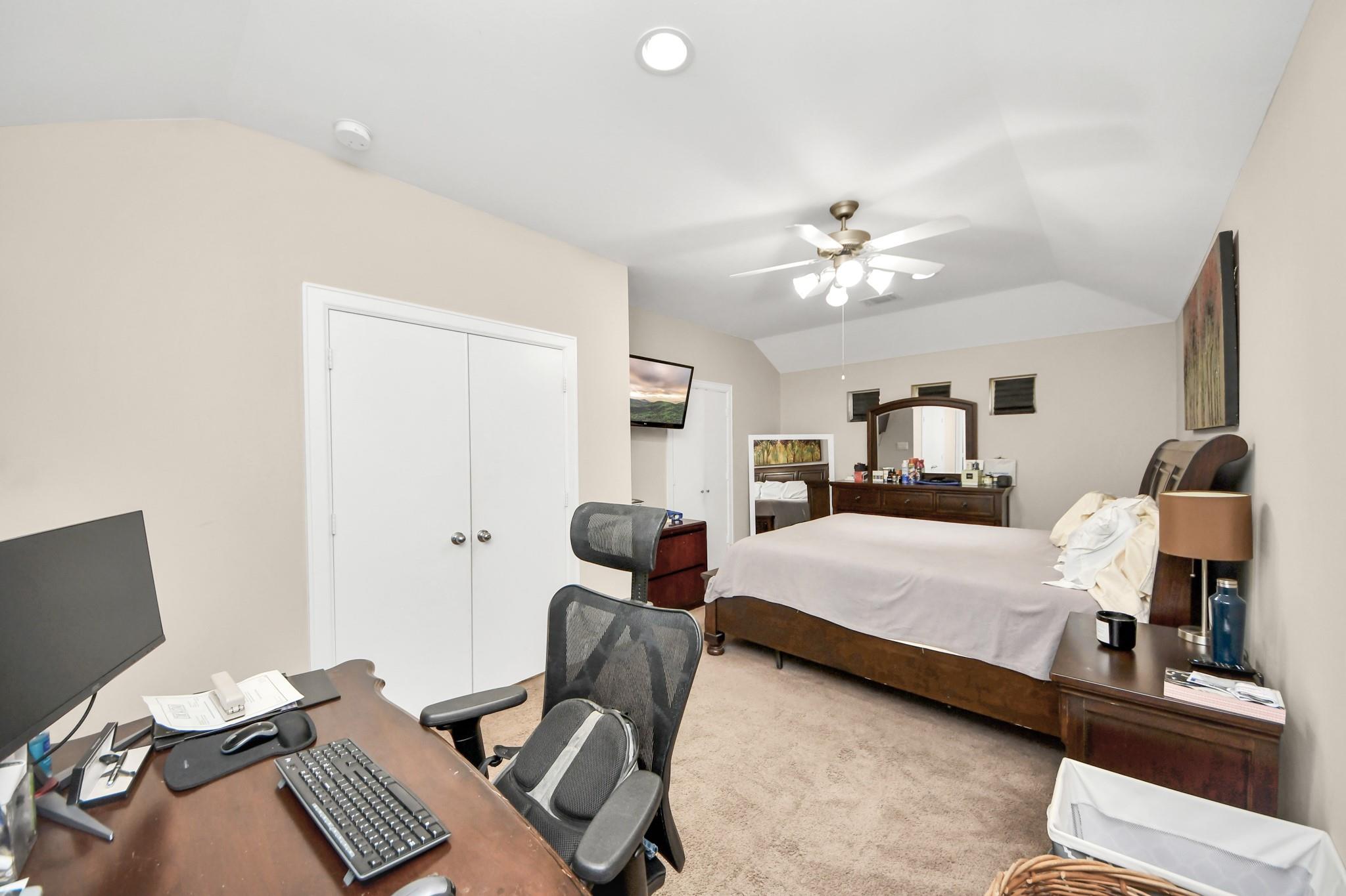 5951 South Loop E # 44