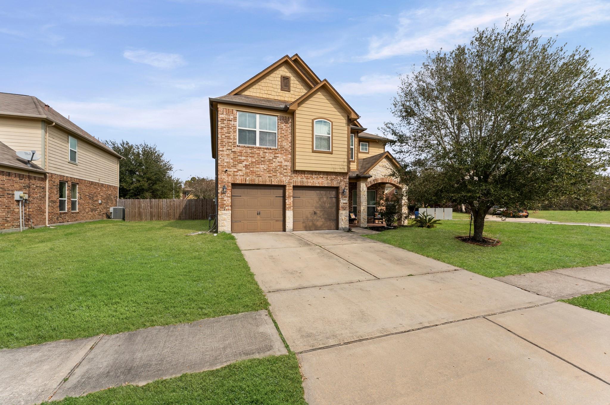 2703 Elm Crossing Trail