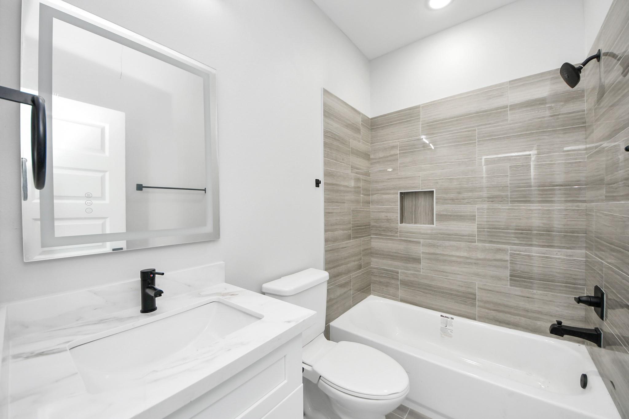 216 San Jacinto Street