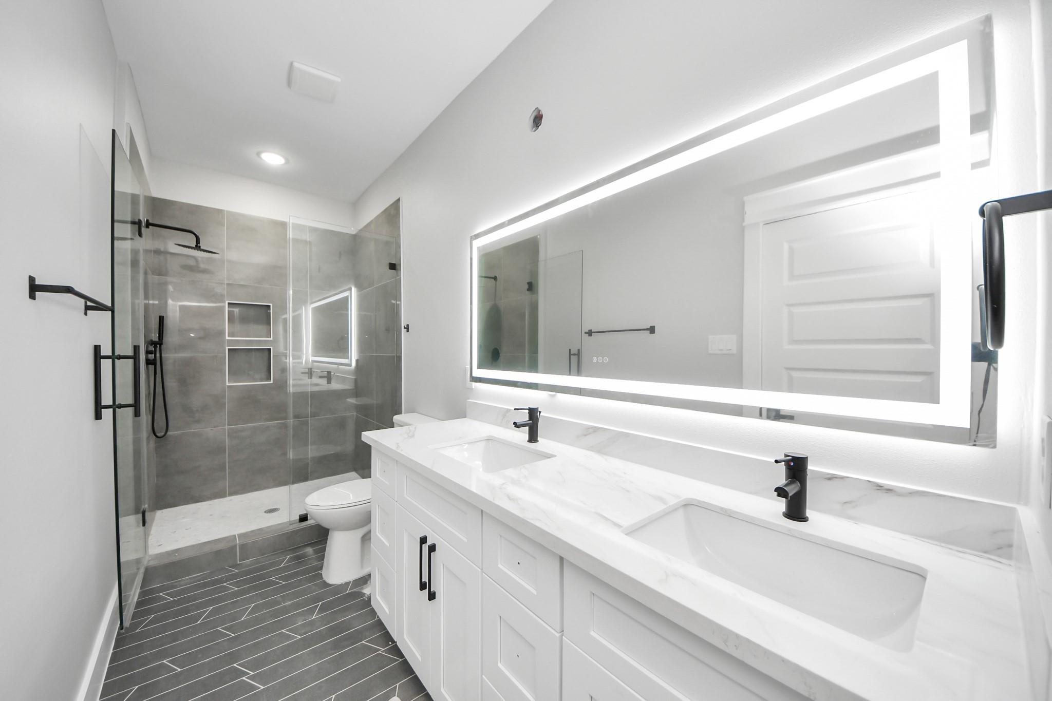 216 San Jacinto Street