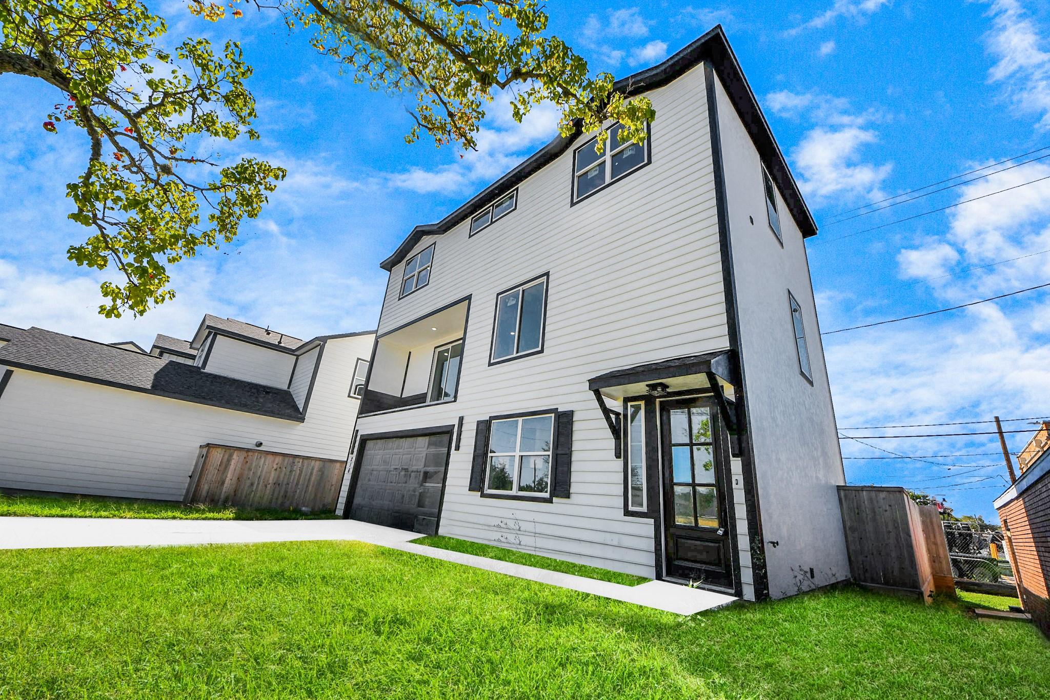 216 San Jacinto Street