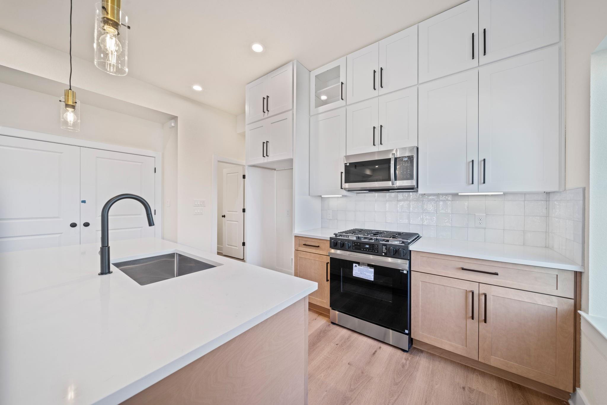 234 E 39th Street # A