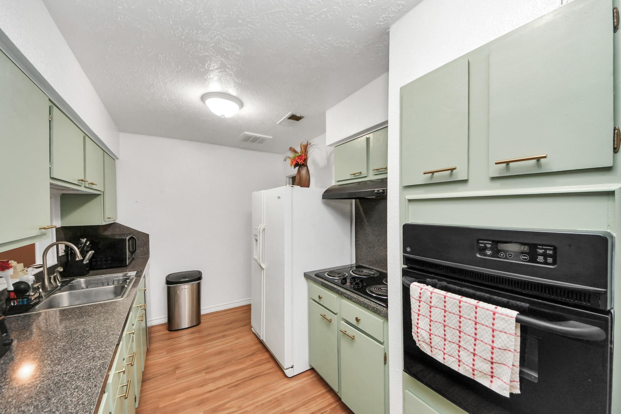 23127 Harpergate Drive