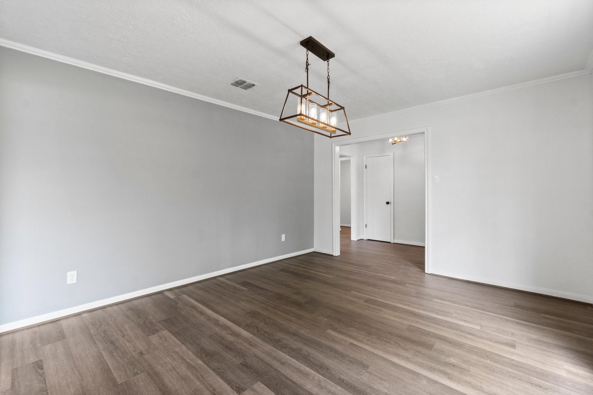 8122 Wimbledon Lane