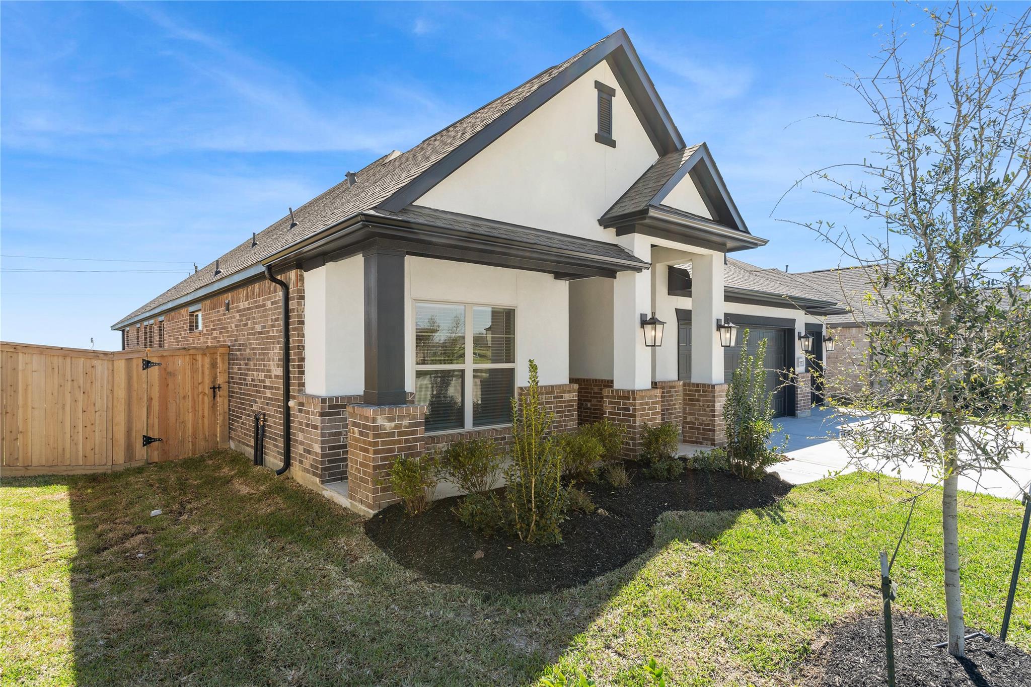 1537 Apache Heights Drive