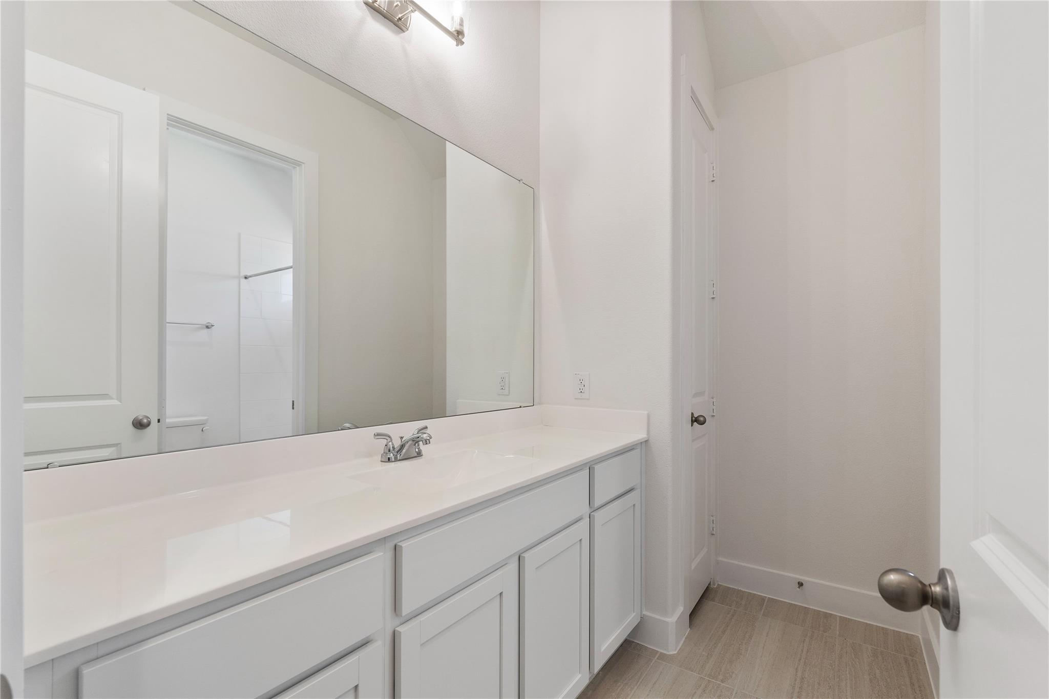 1537 Apache Heights Drive