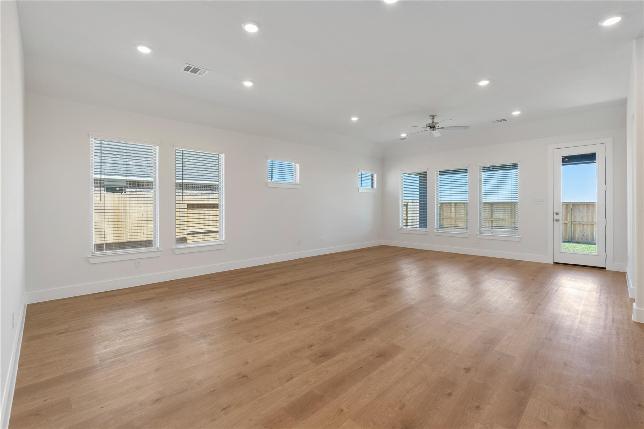 1537 Apache Heights Drive
