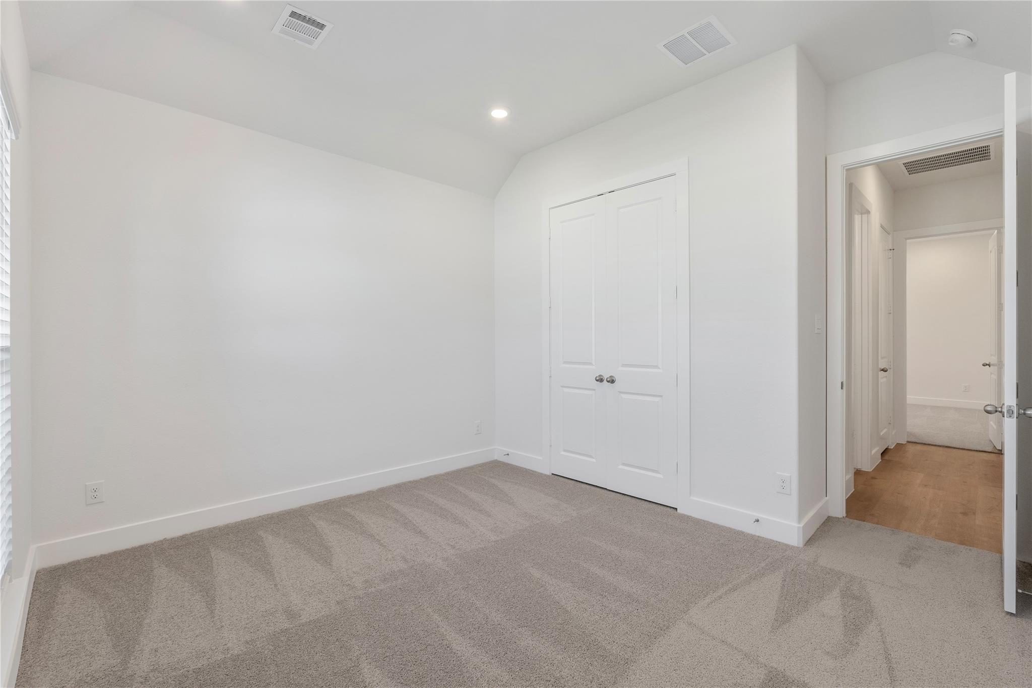 1537 Apache Heights Drive