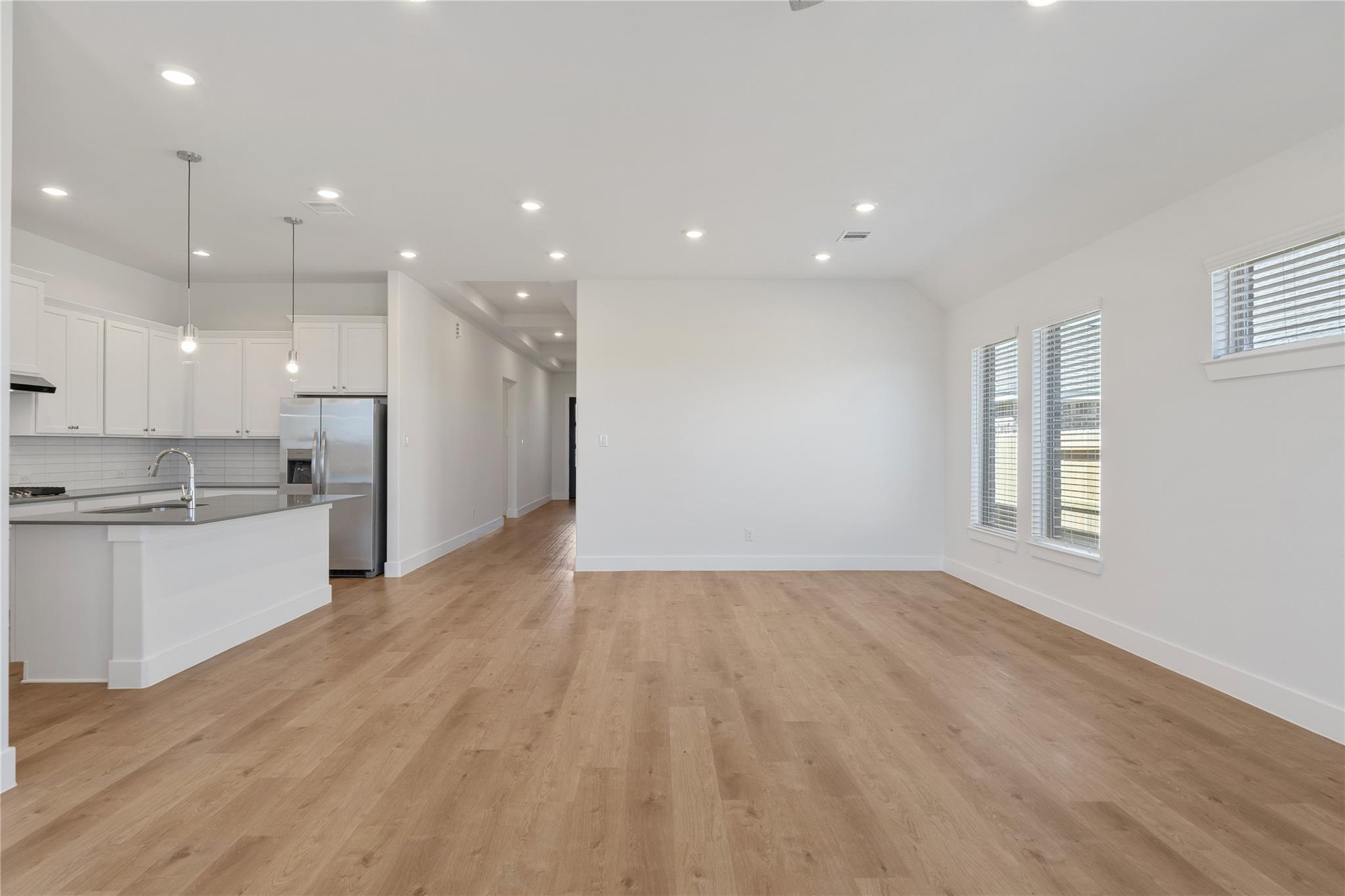 1537 Apache Heights Drive