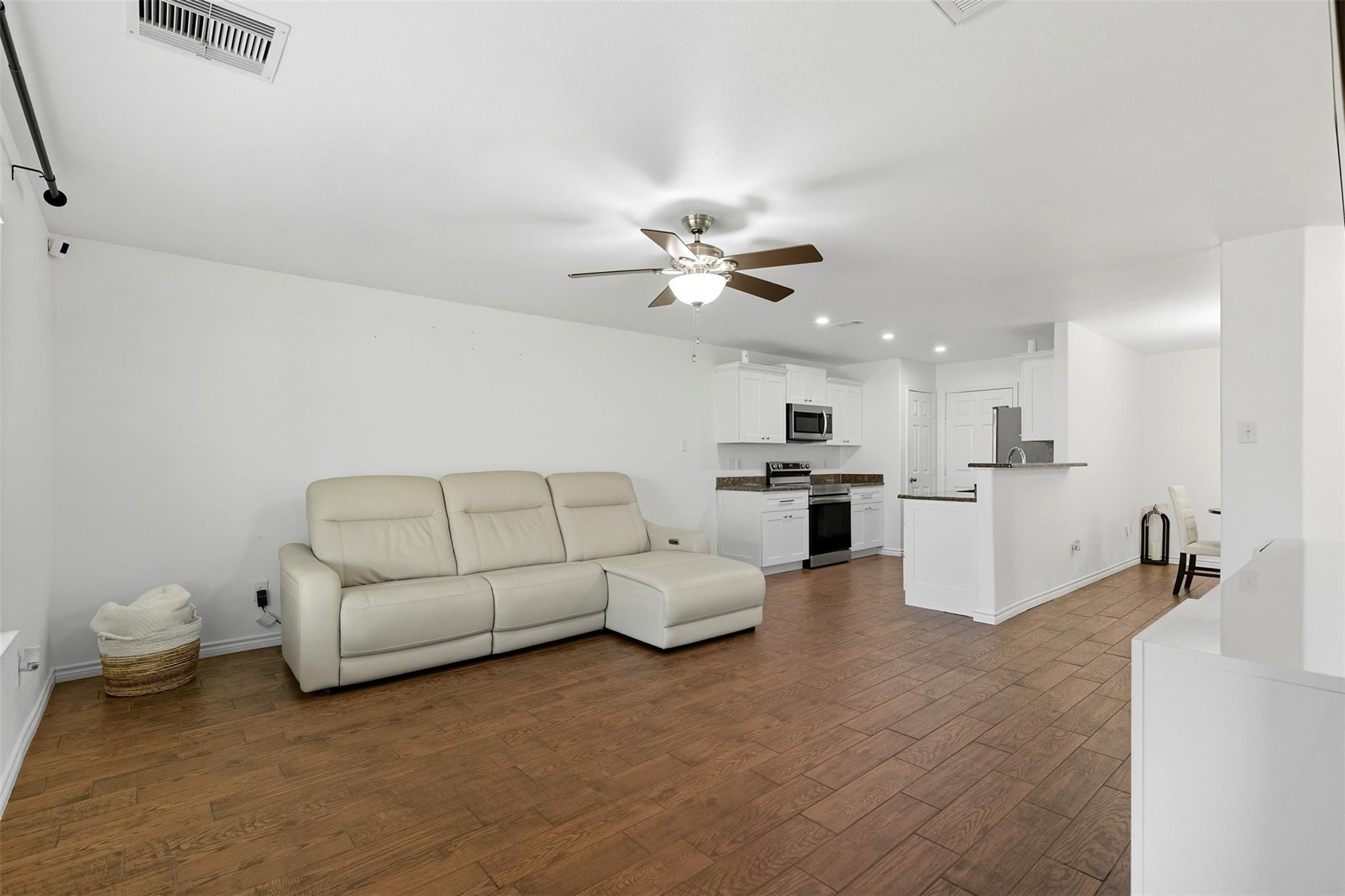 11215 Hall Terrace Court