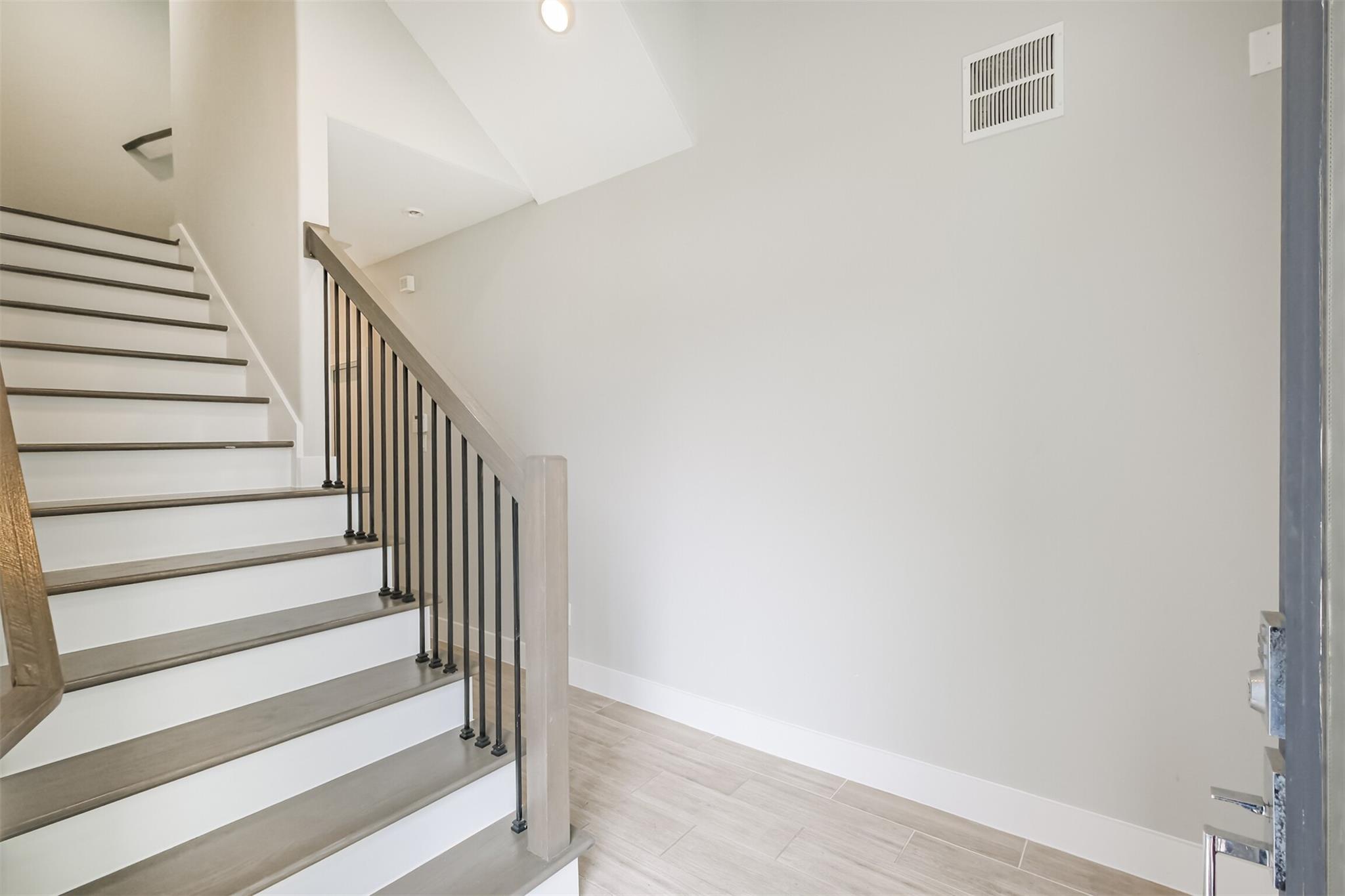 1305 Mayfair Clarkson Lane