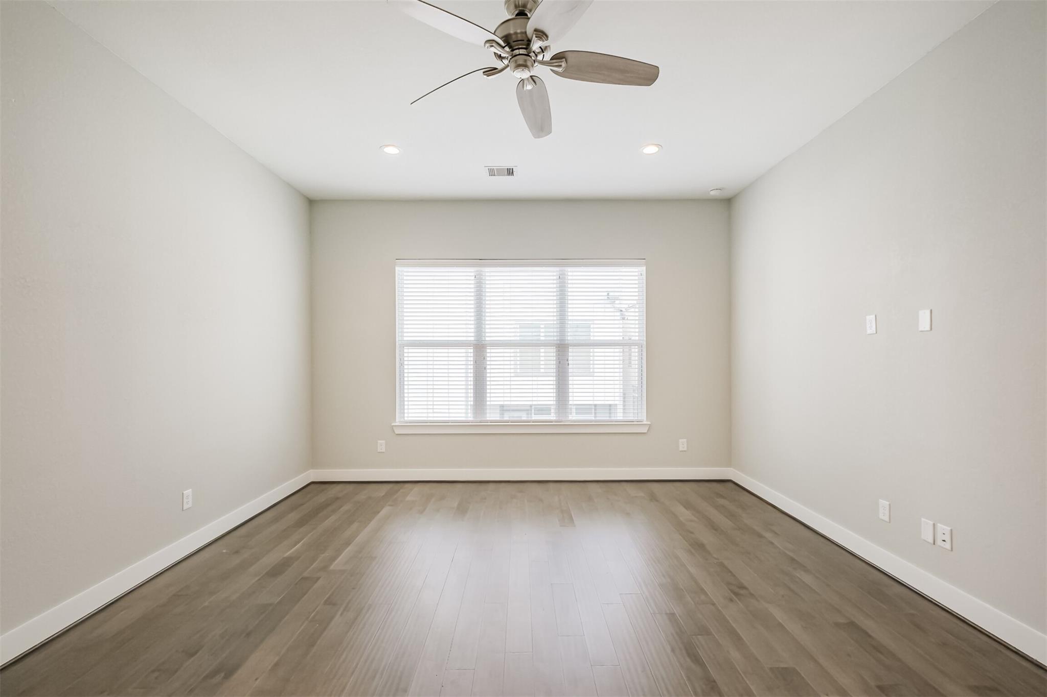 1305 Mayfair Clarkson Lane