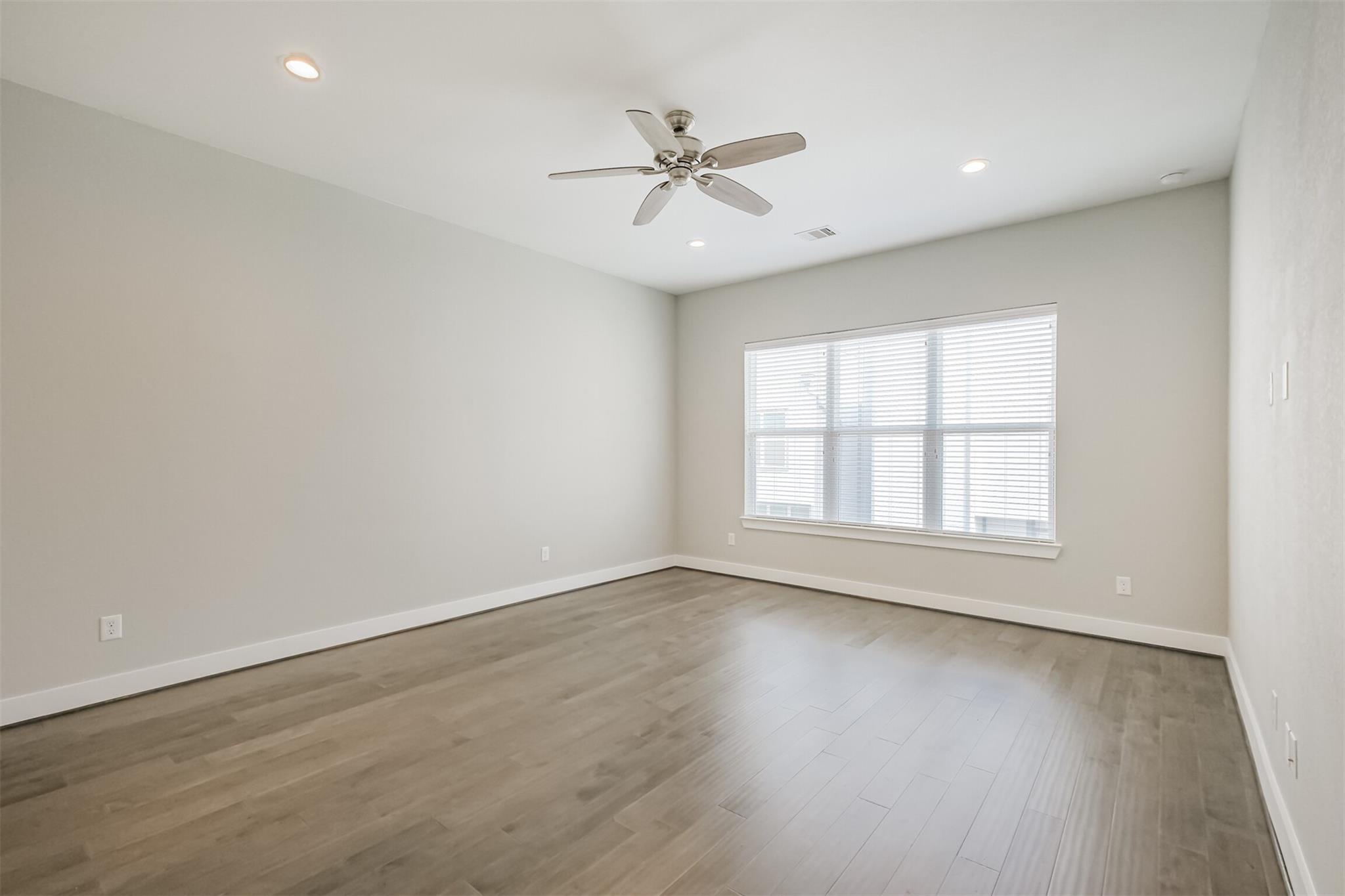 1305 Mayfair Clarkson Lane