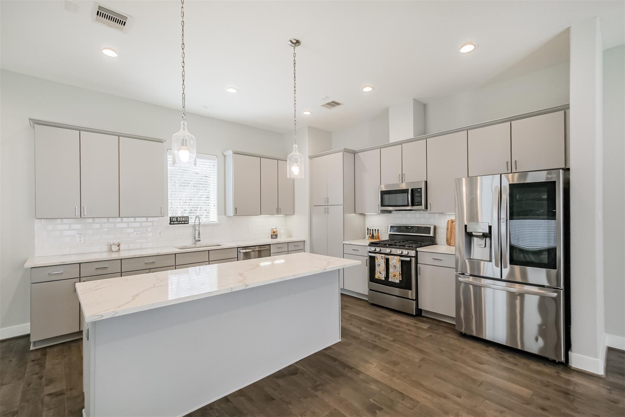 1305 Mayfair Clarkson Lane