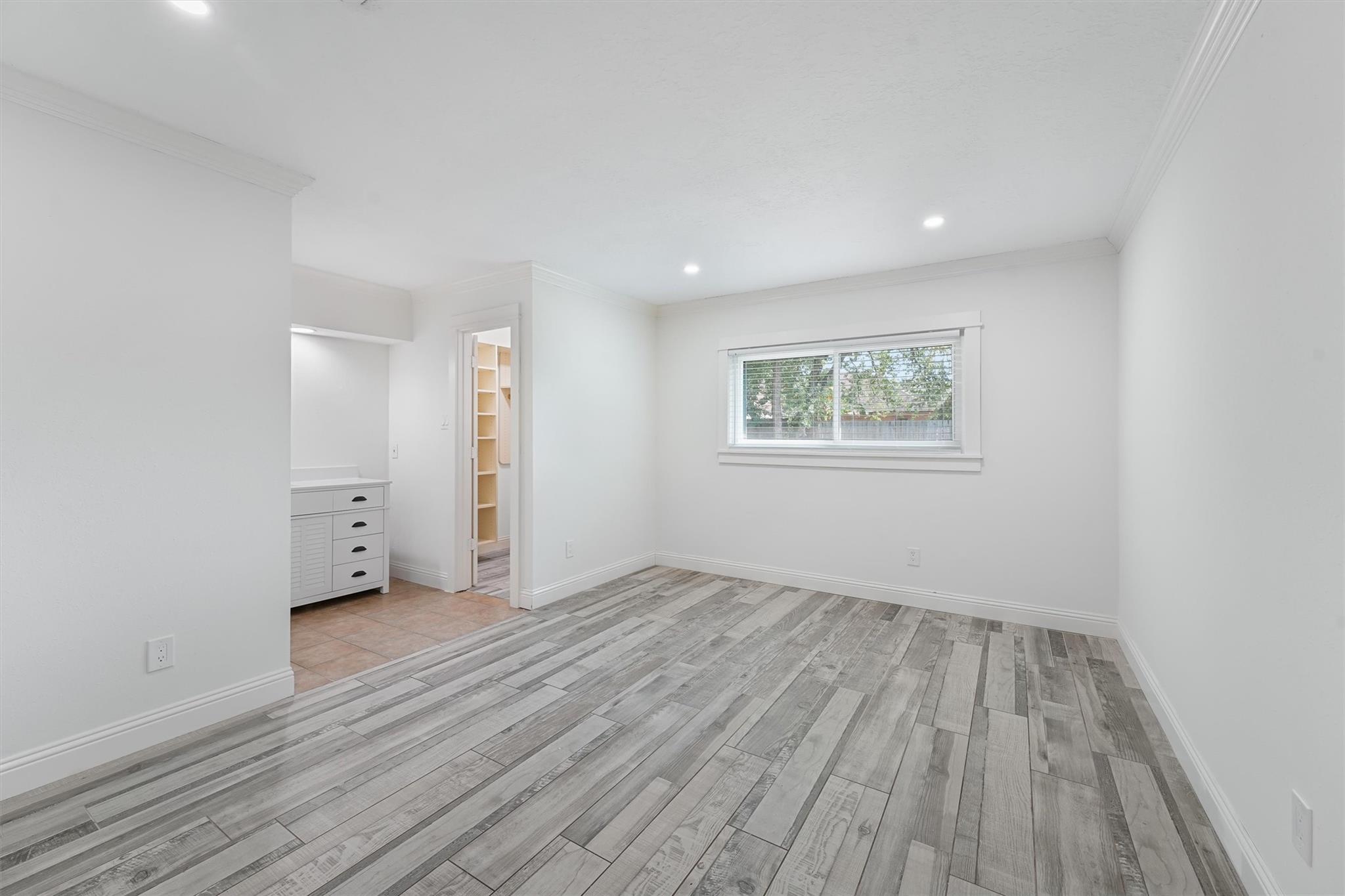 16906 Rolling Acres Drive