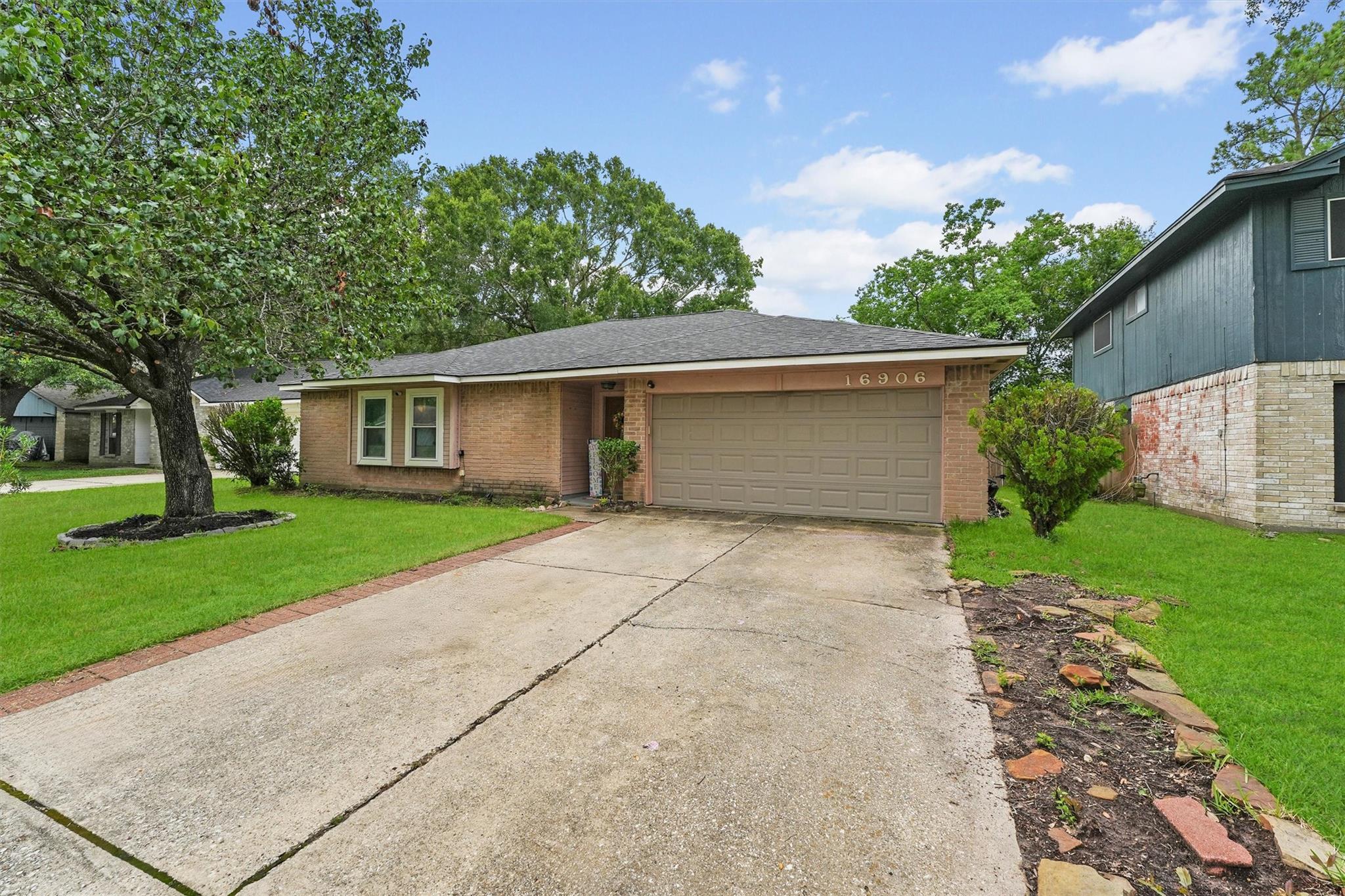 16906 Rolling Acres Drive