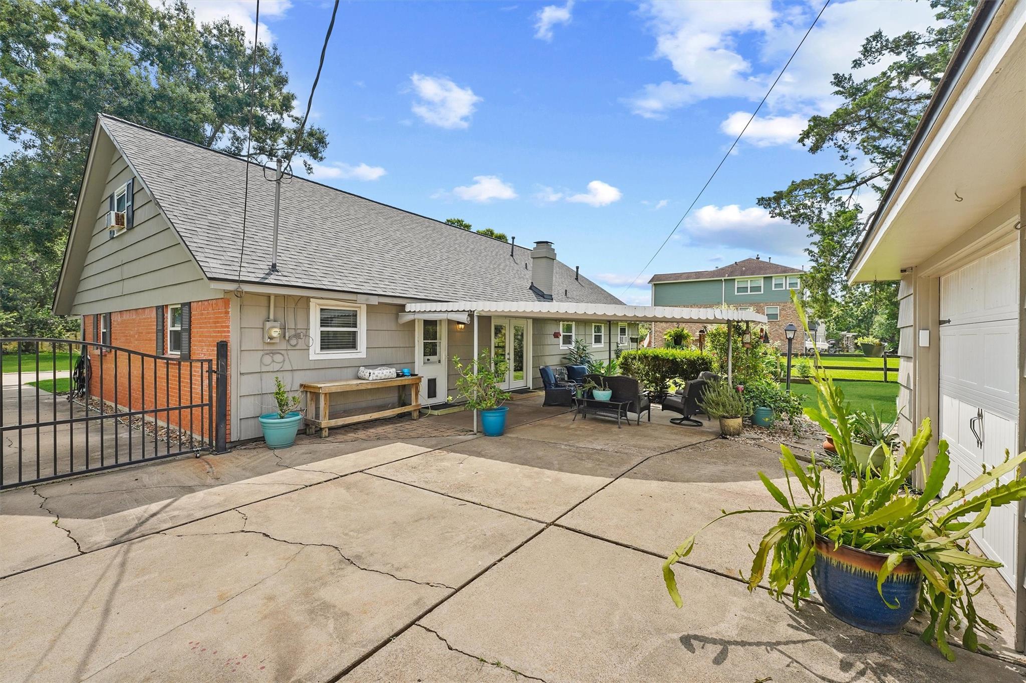 715 Timber Cove Drive