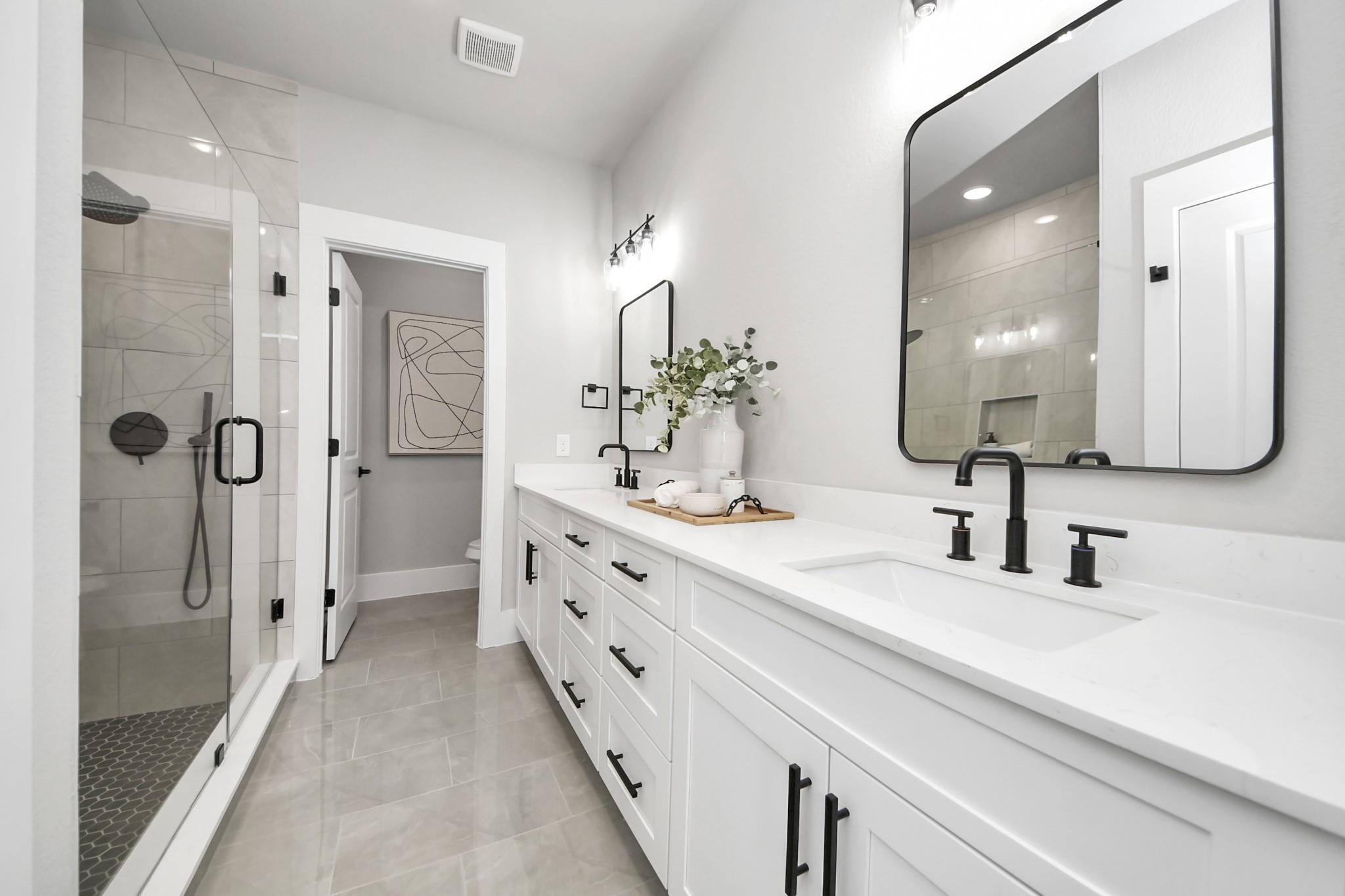 1104 Mansfield Street Unit: E