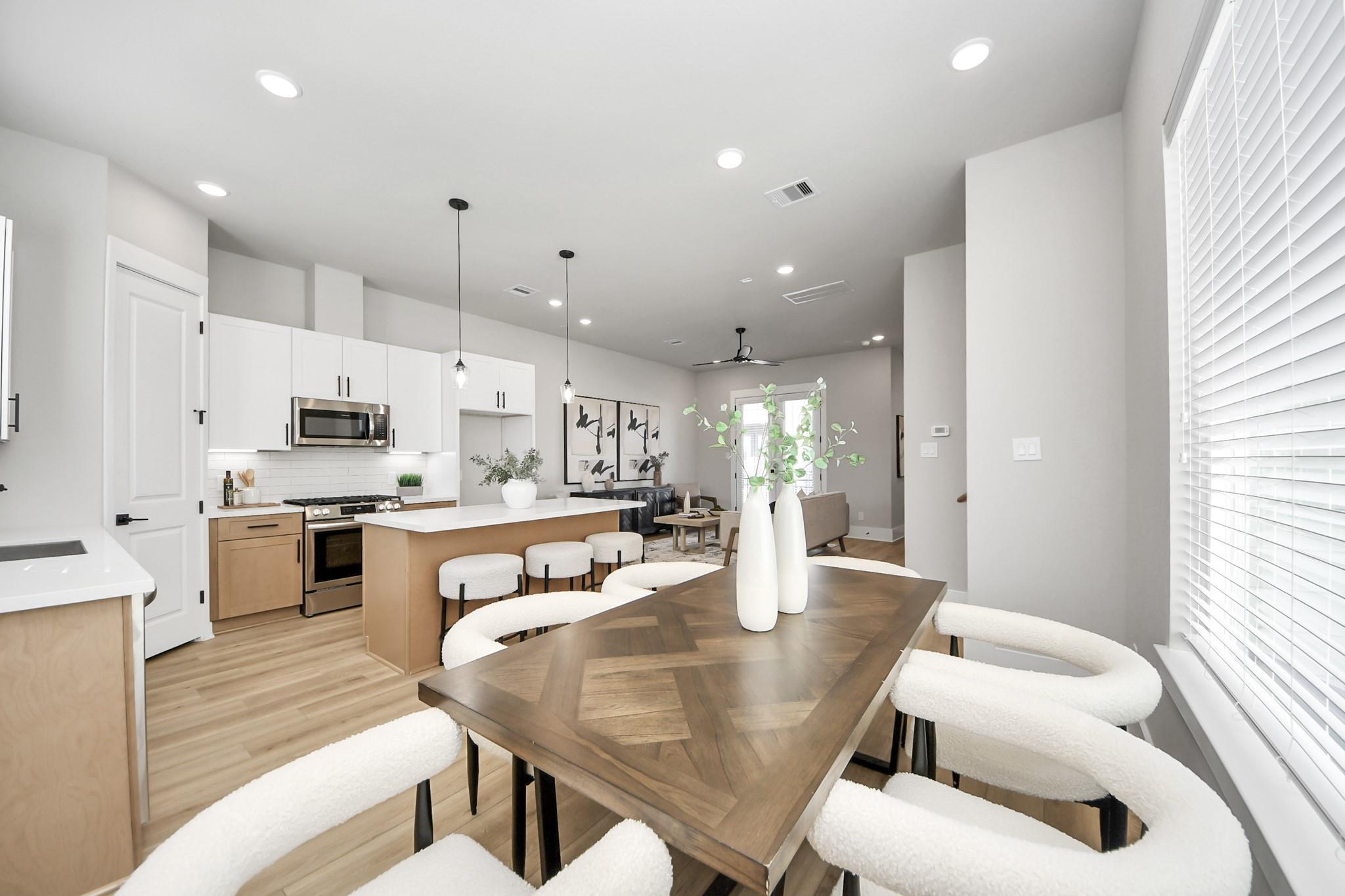 1104 Mansfield Street Unit: E