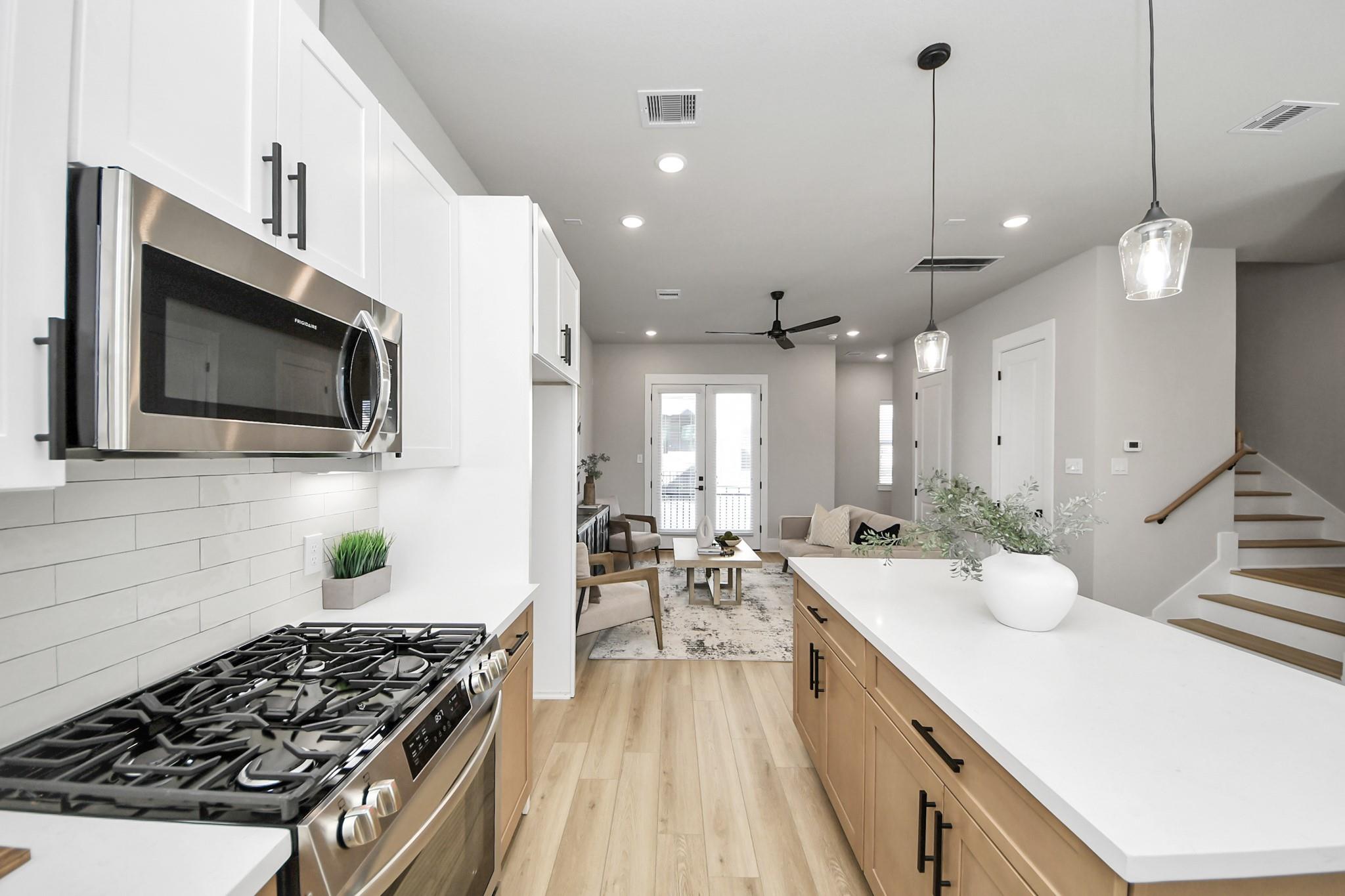 1104 Mansfield Street Unit: E