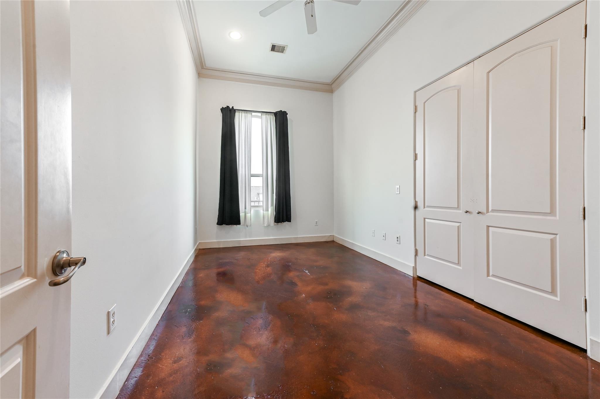 5801 Winsome Lane # 301