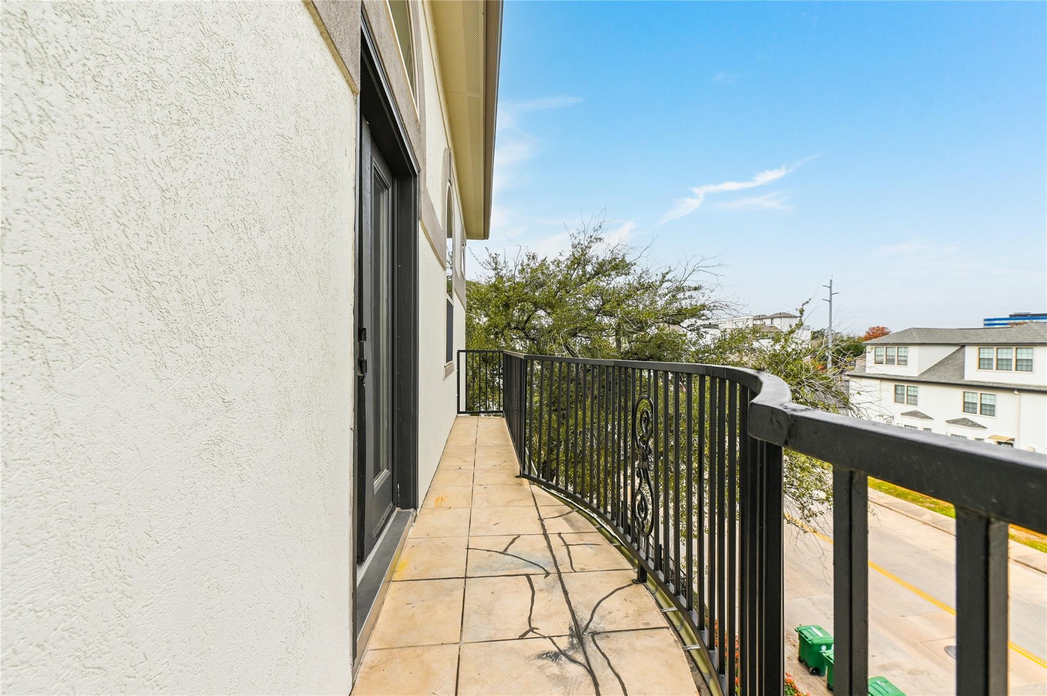 5801 Winsome Lane # 301