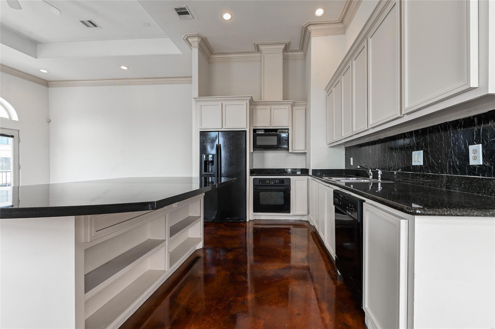 5801 Winsome Lane # 301