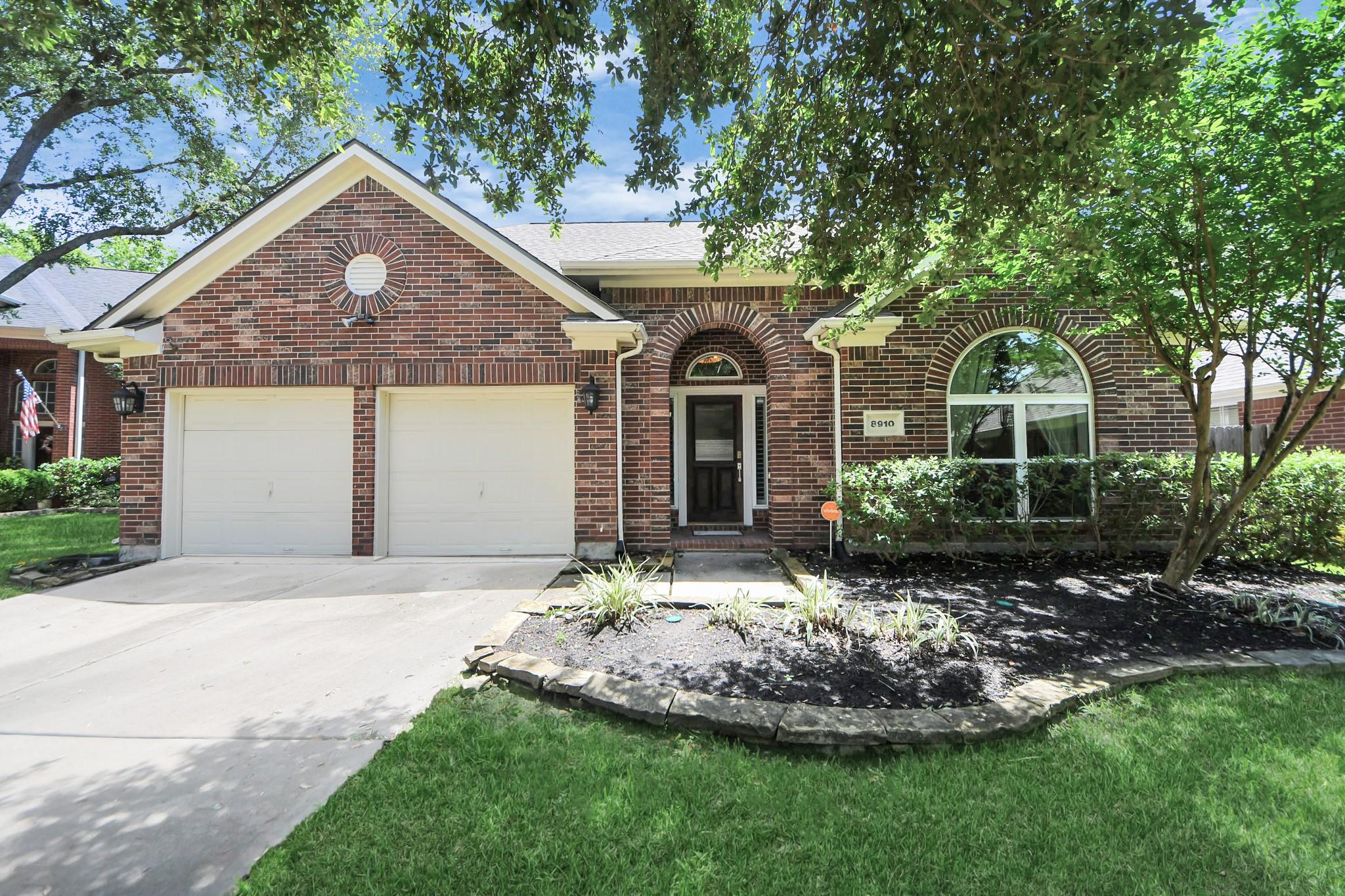 8910 Burleson Court