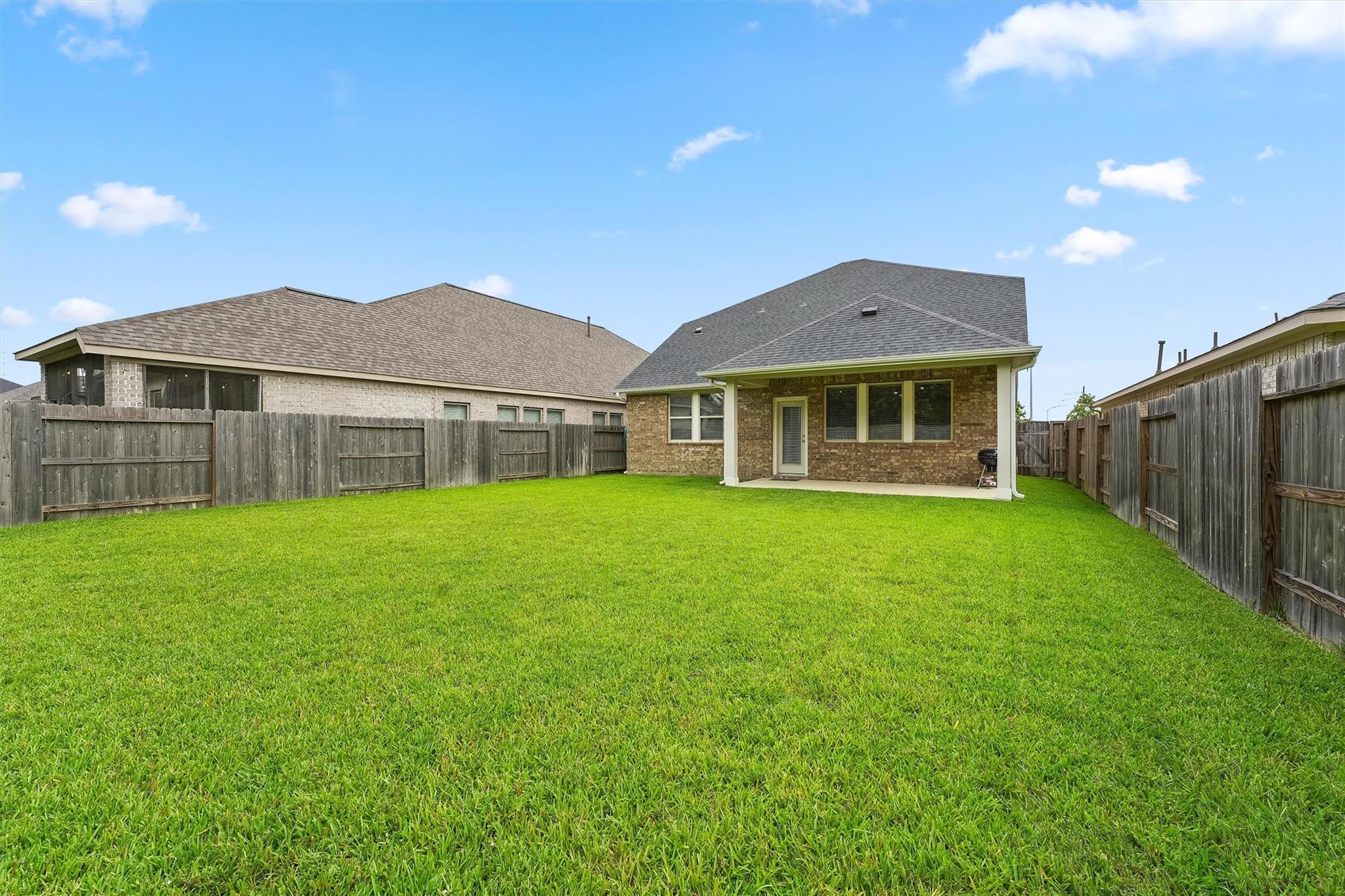 19115 Friesian Stallion Lane