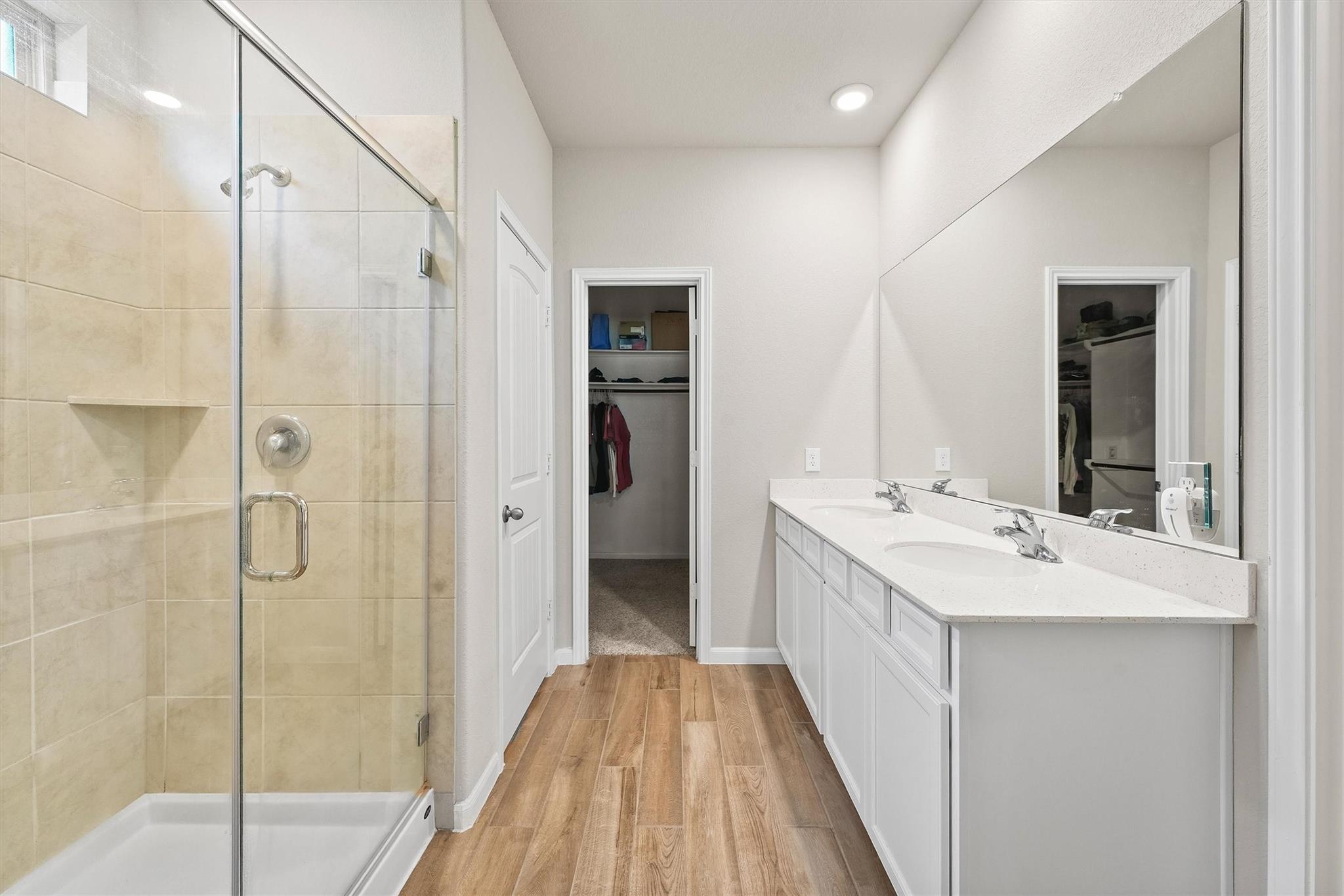 19115 Friesian Stallion Lane