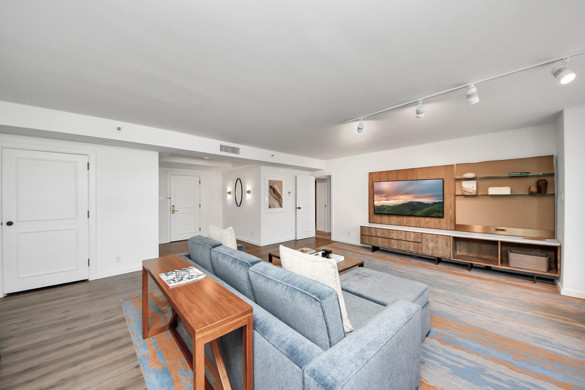 1300 Lamar Street # S3