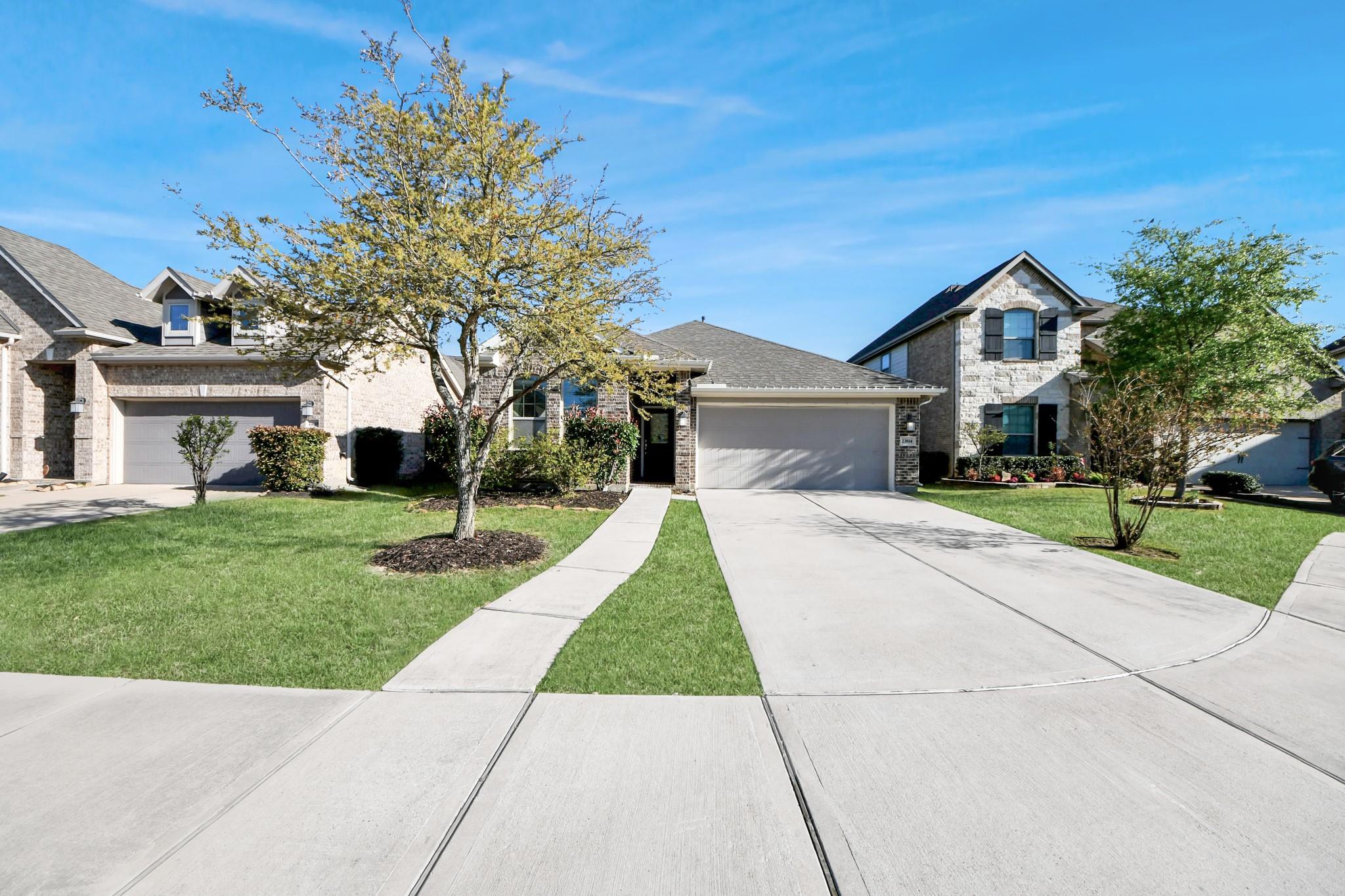 23814 Mesia Meadow Lane