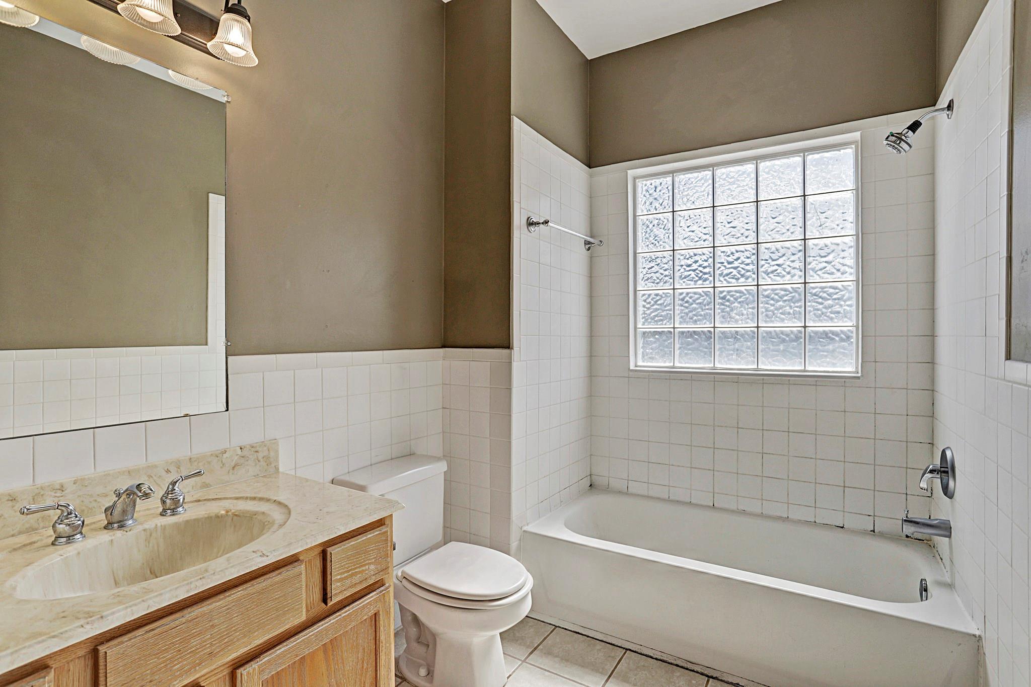 1931 Richmond Avenue