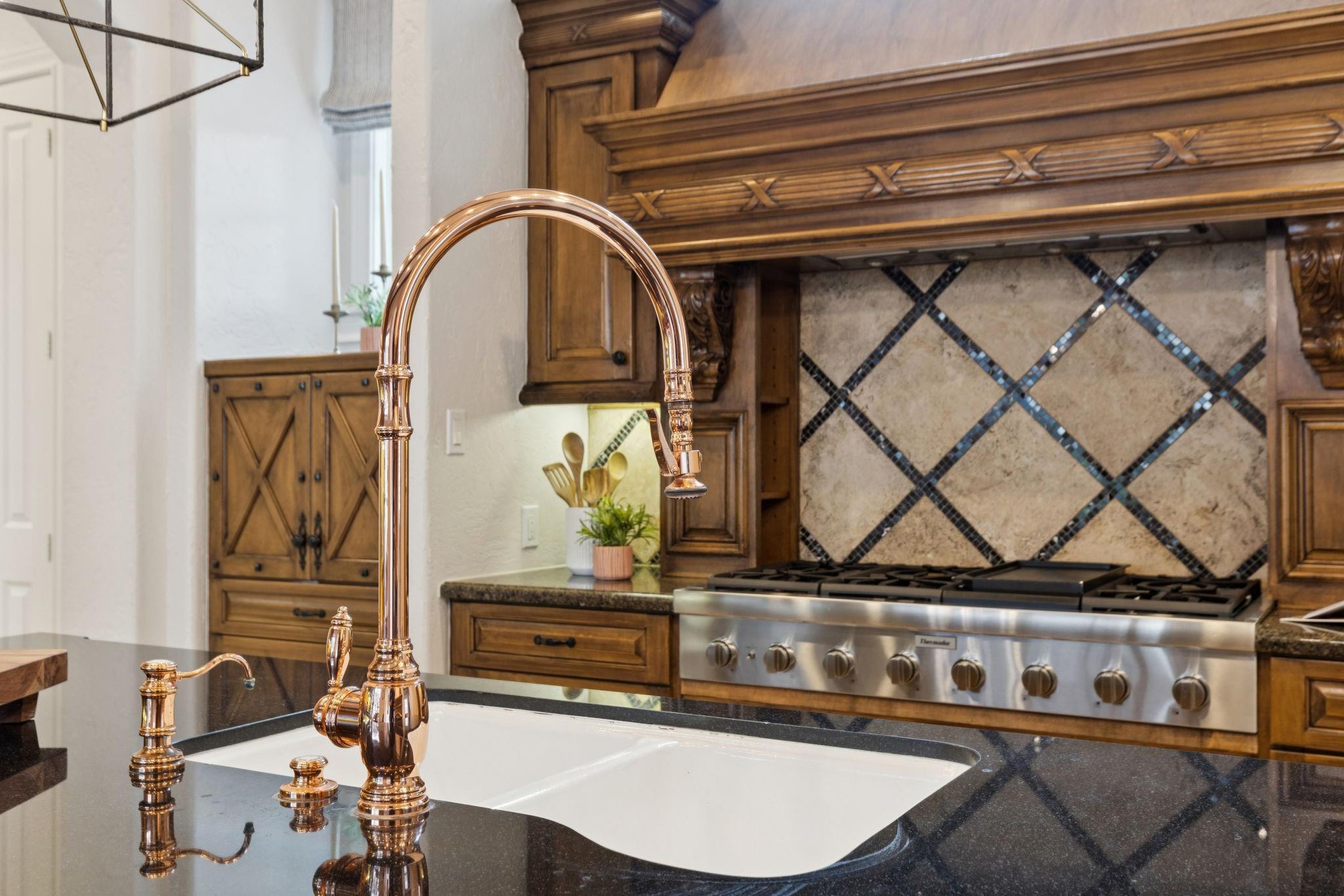 5004 Chestnut Street