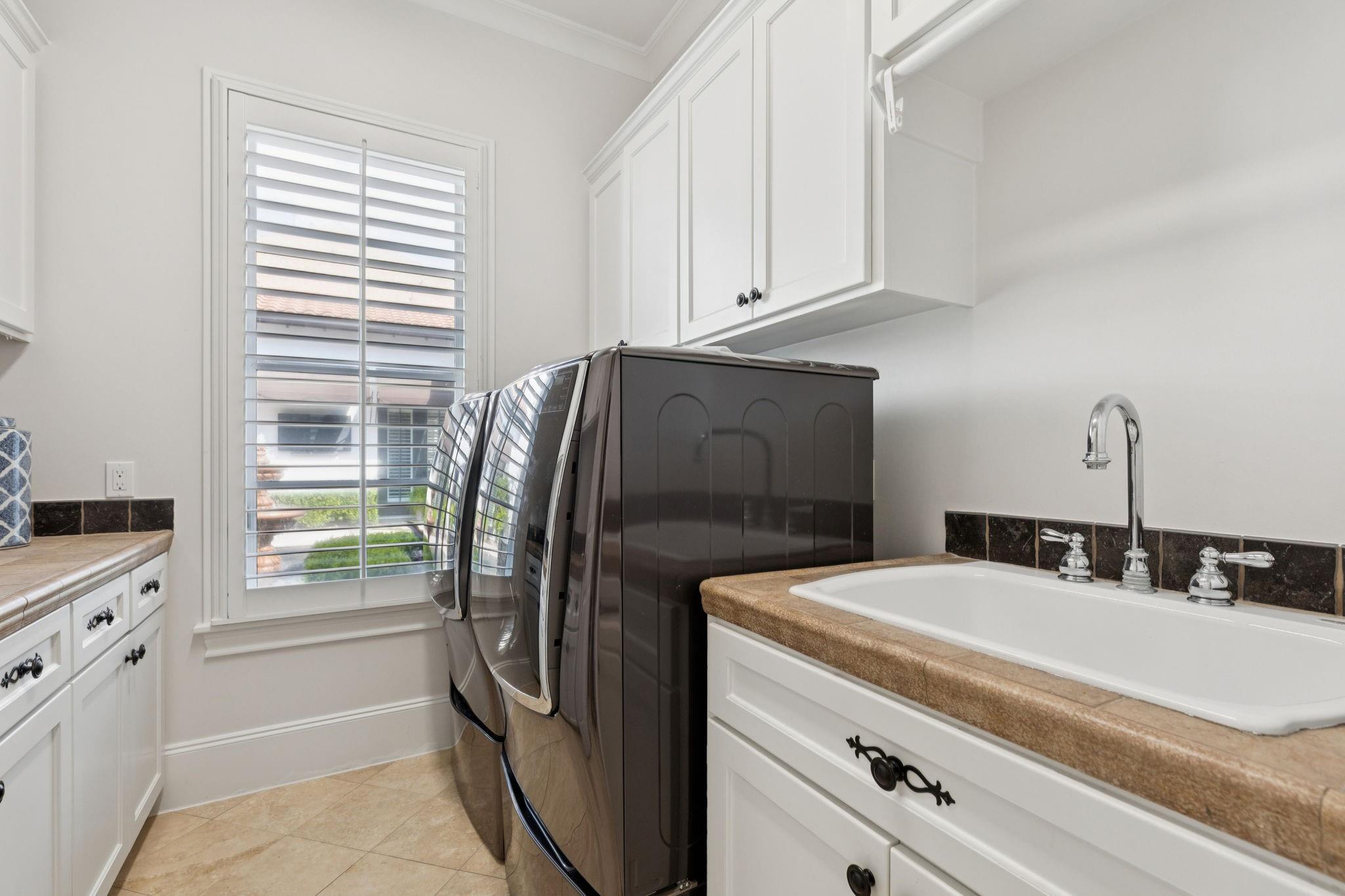 5004 Chestnut Street