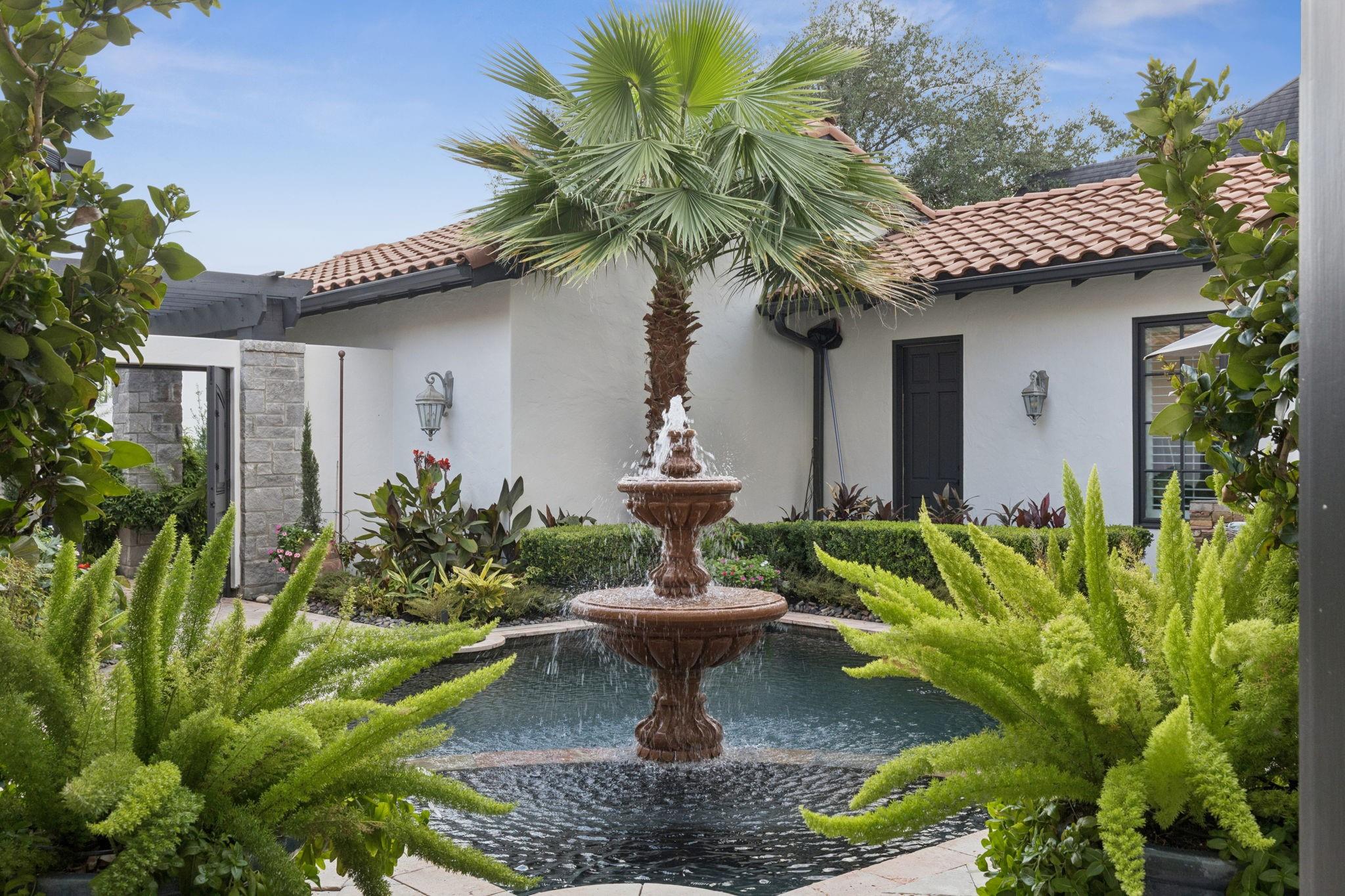 5004 Chestnut Street