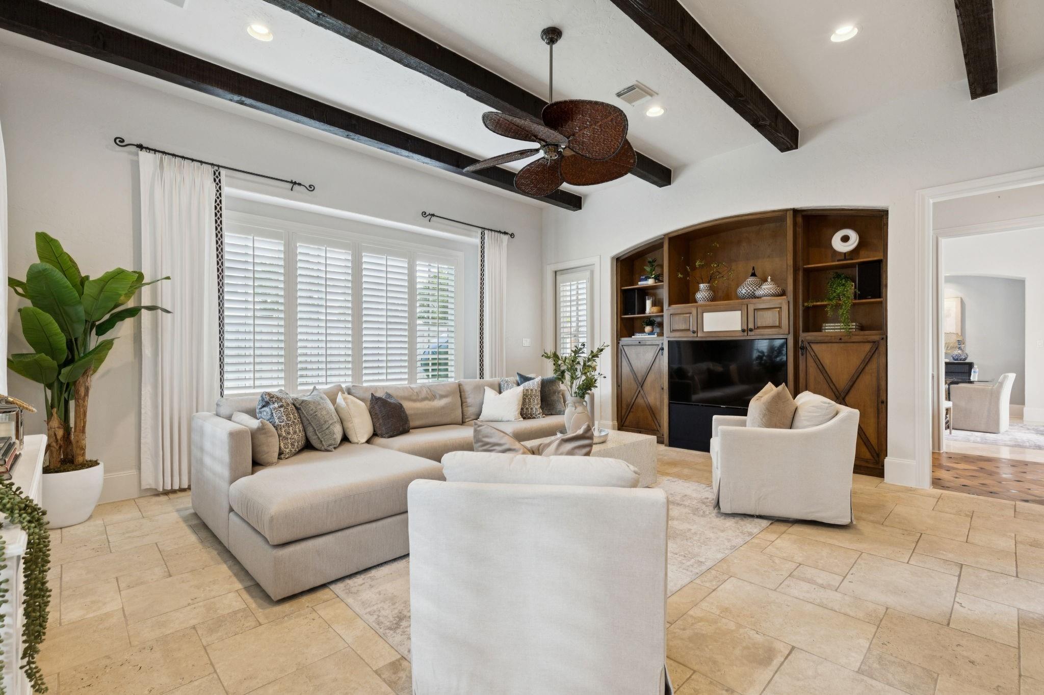 5004 Chestnut Street