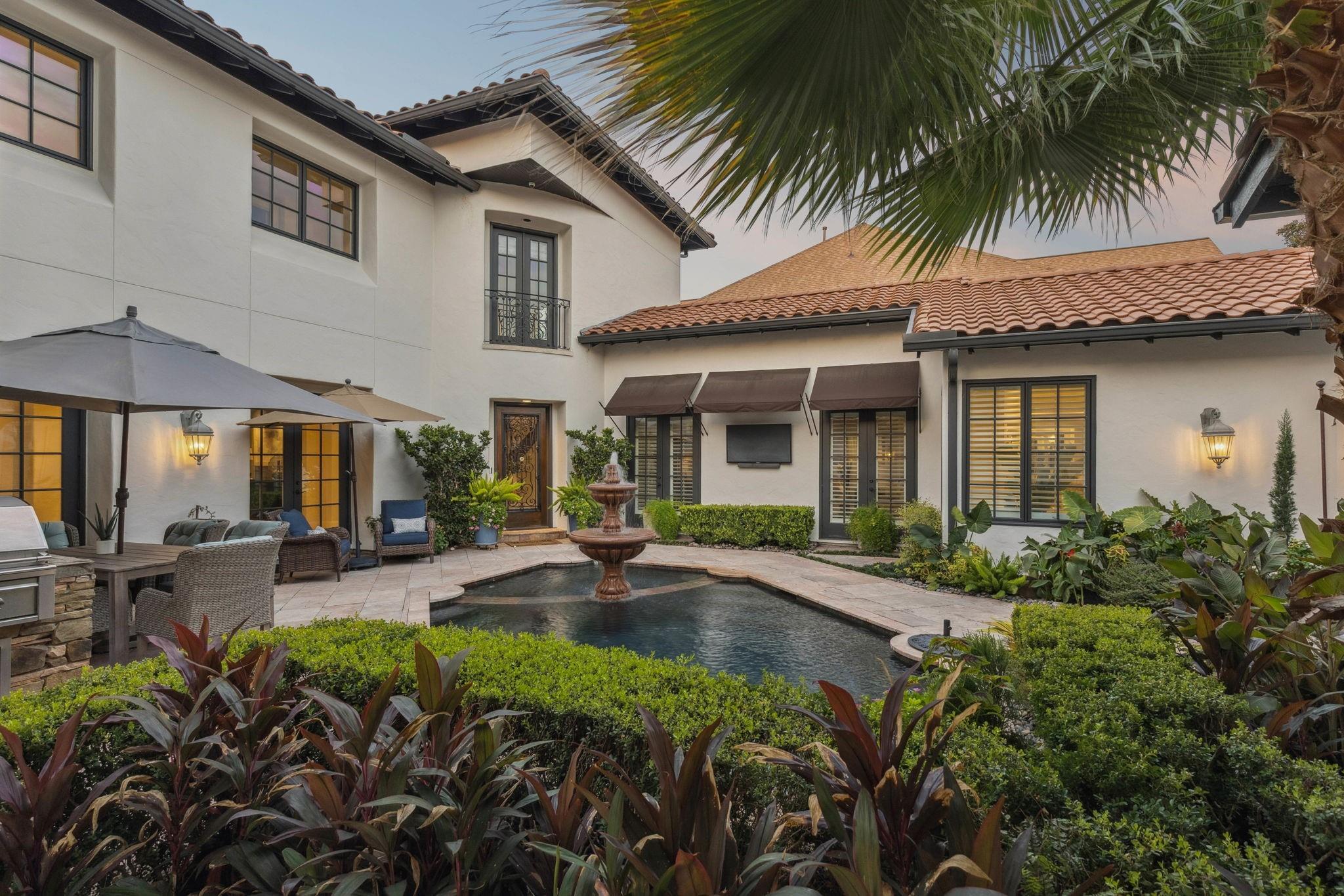 5004 Chestnut Street