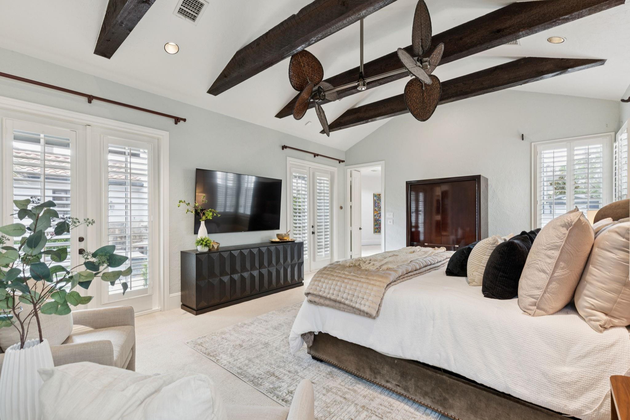 5004 Chestnut Street