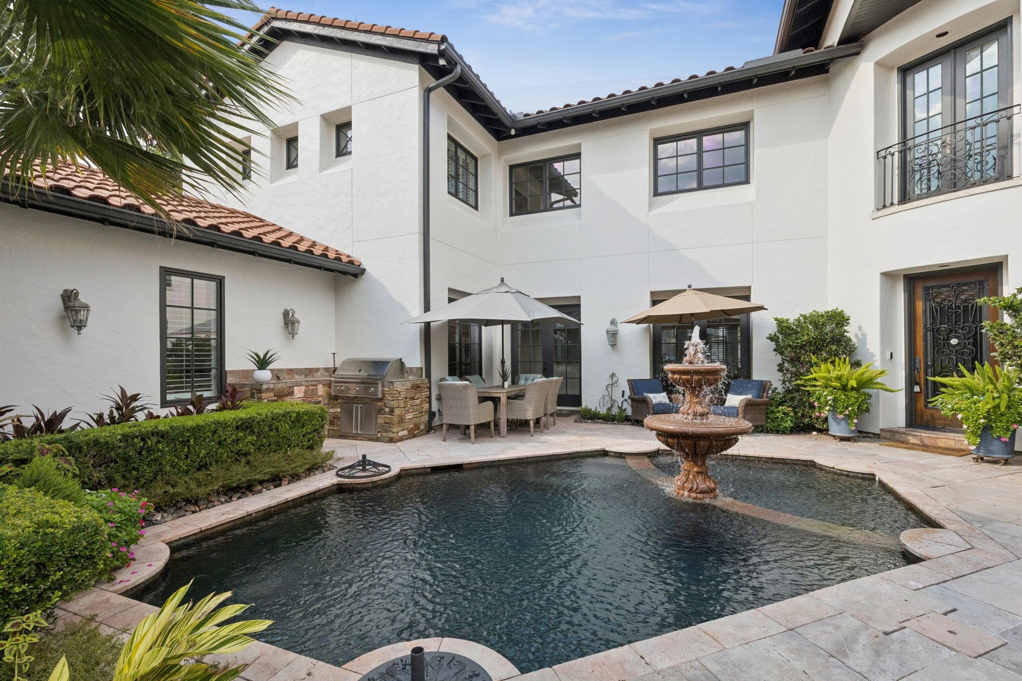 5004 Chestnut Street