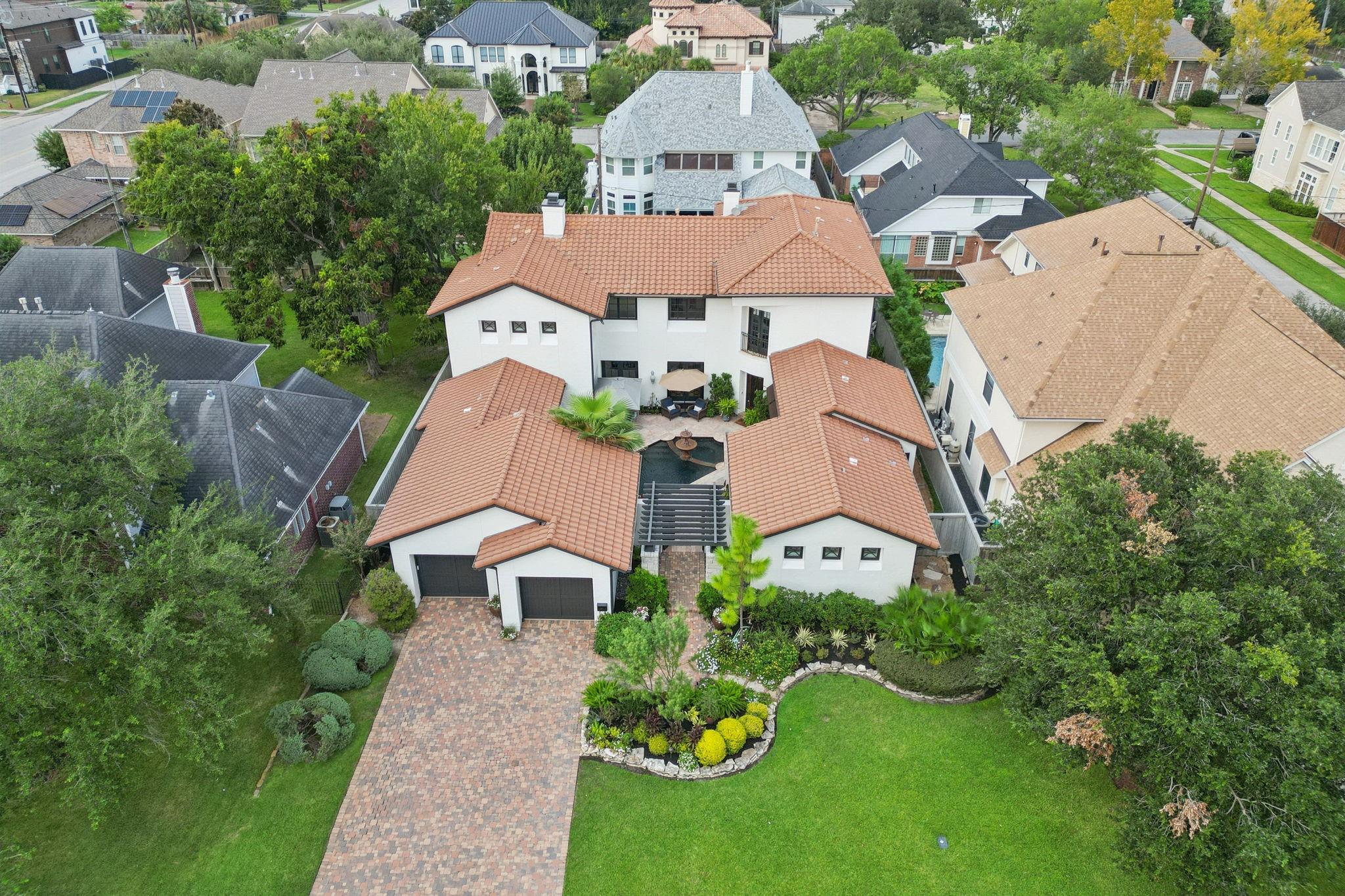 5004 Chestnut Street