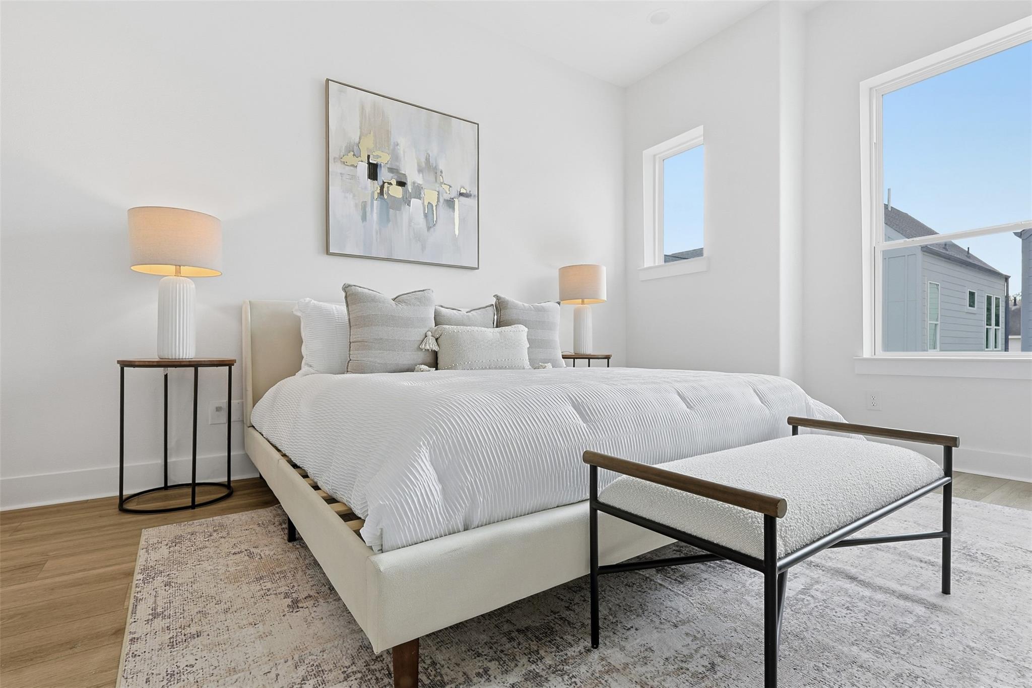 8916 Sunshine Laverne Lane