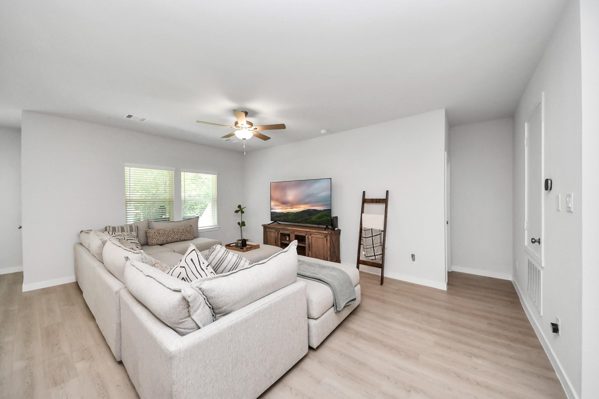 11779 Oakwood Ranch Drive
