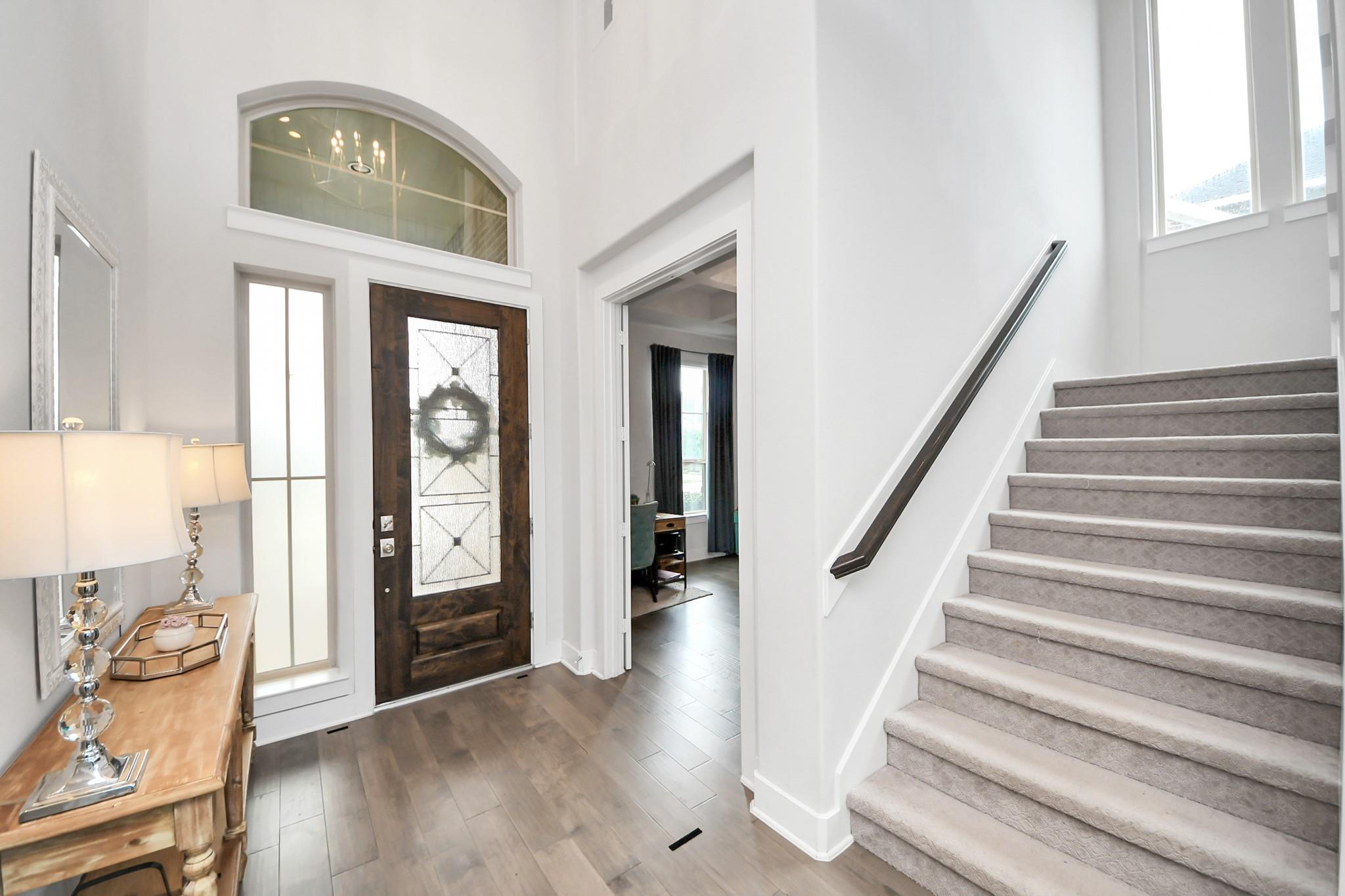 6539 Woodleaf Lake Loop