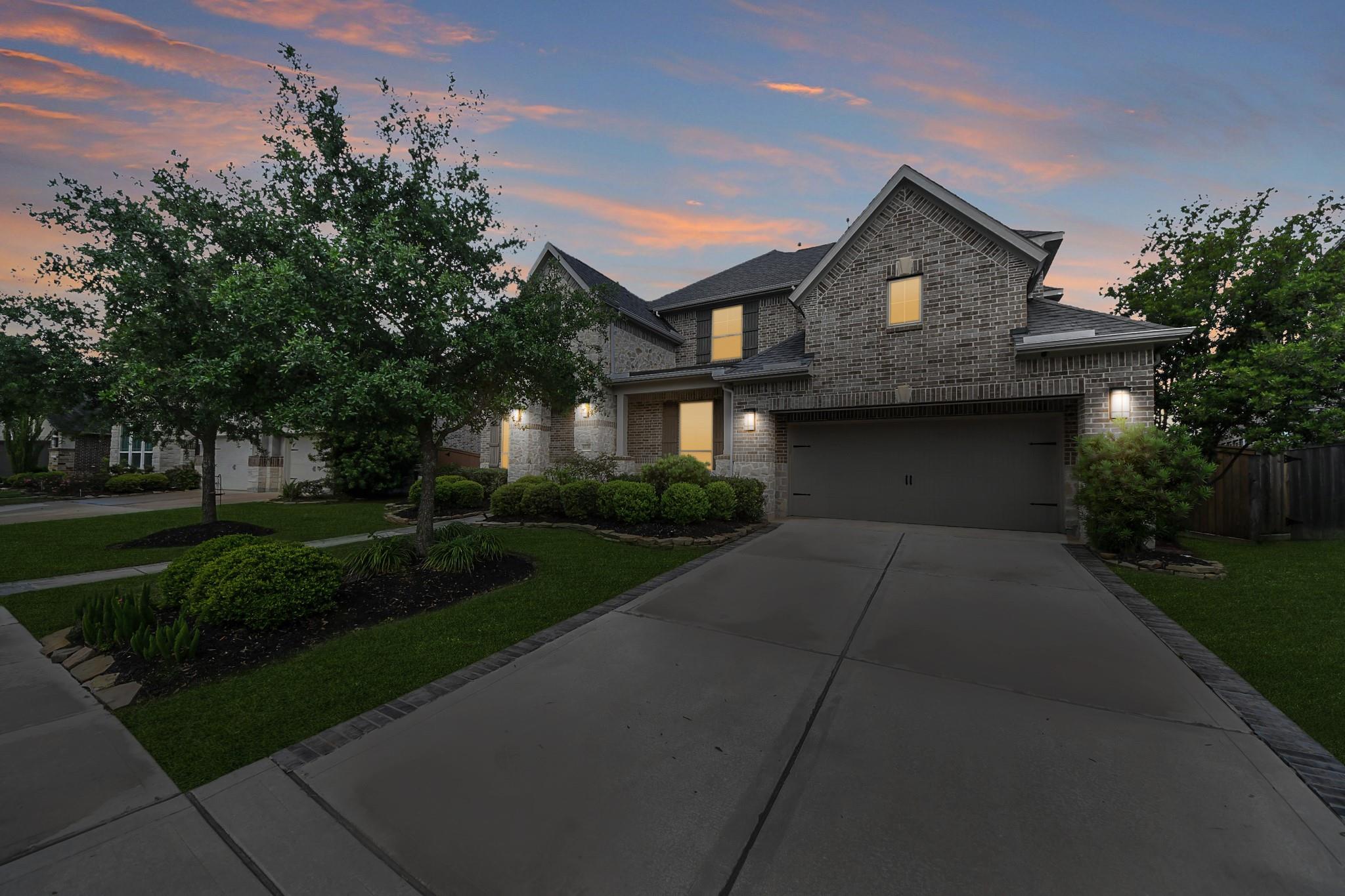 6539 Woodleaf Lake Loop