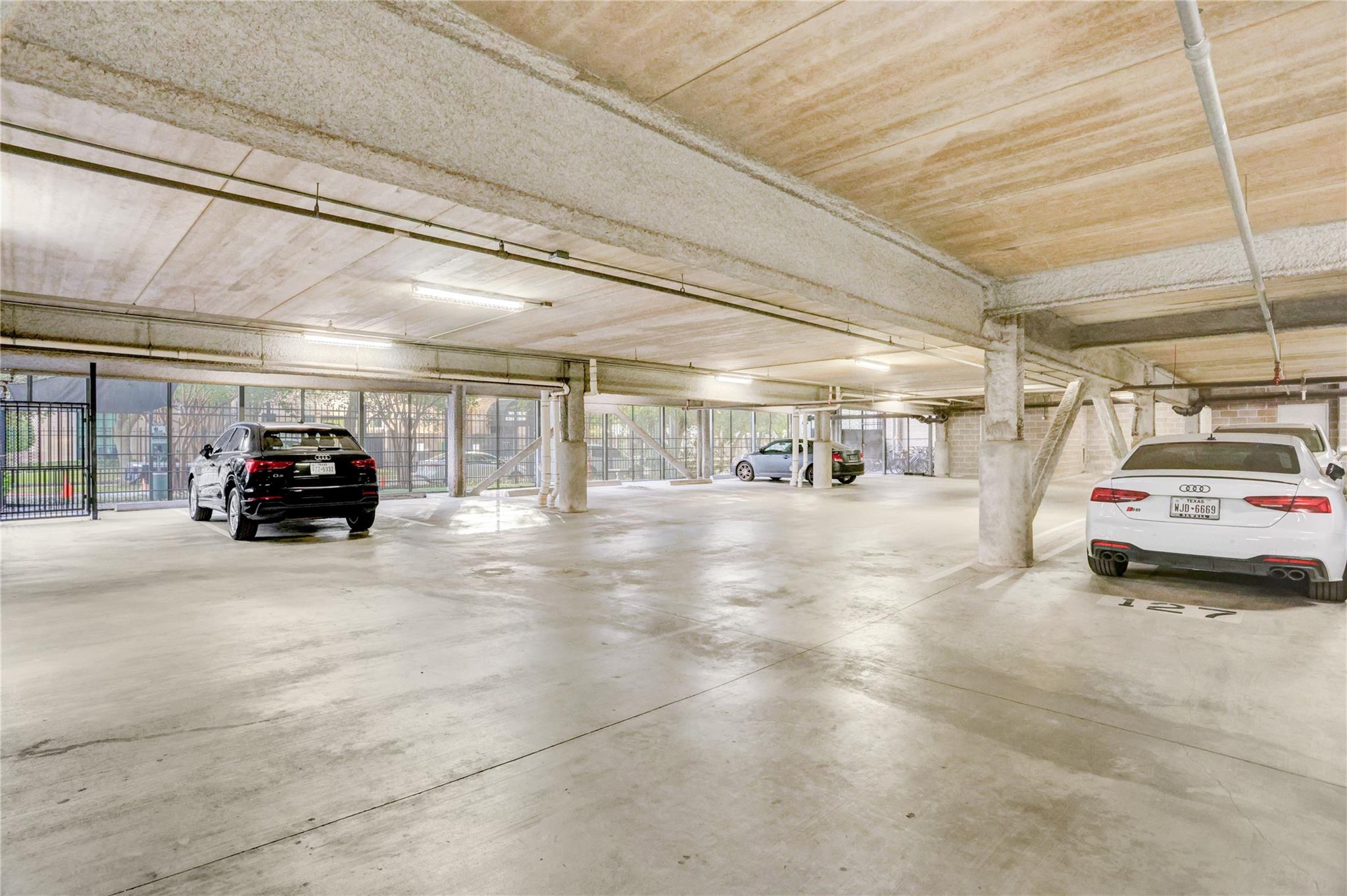 3311 Yupon Street # 519, Houston Unit: 519